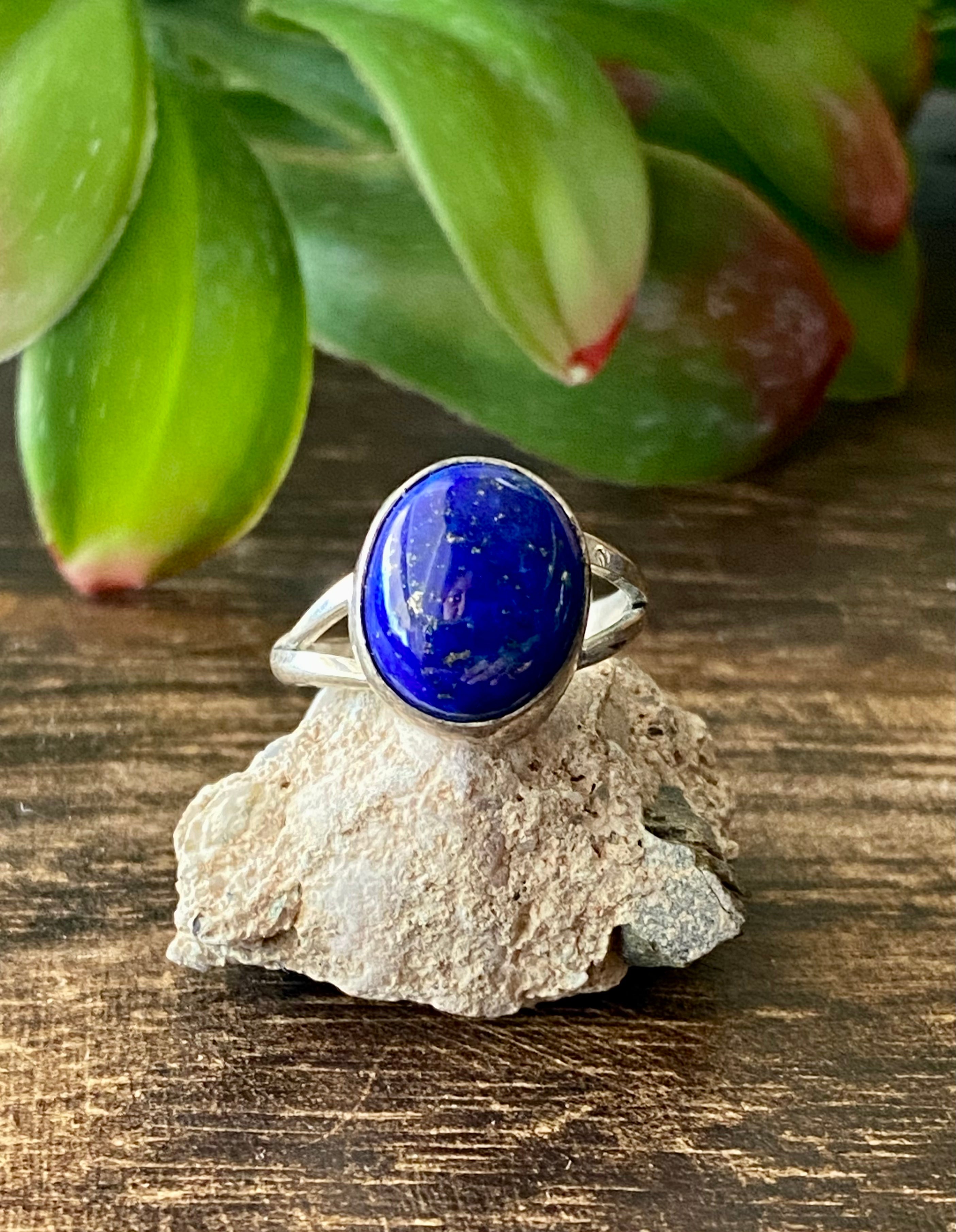 Navajo Made Lapis & Sterling Silver Ring Size 6