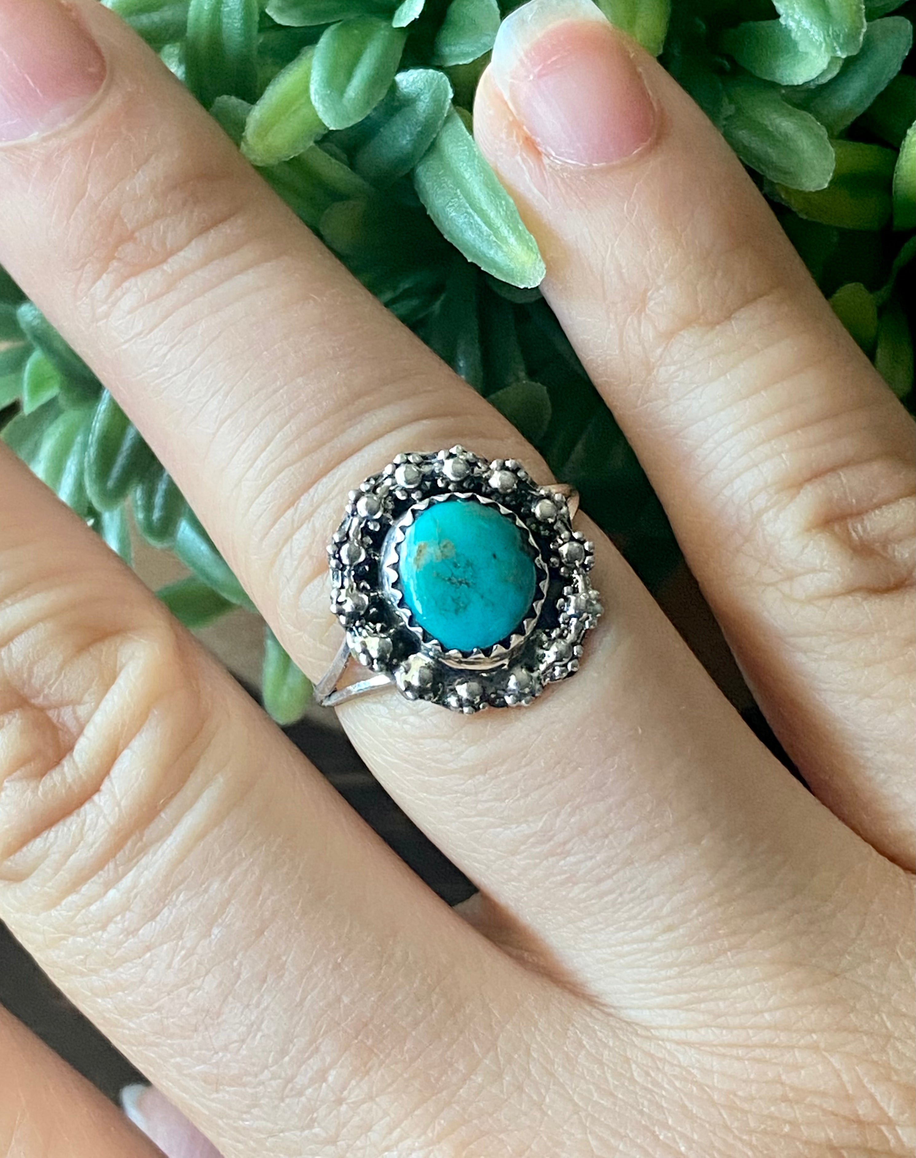 Navajo Made Kingman Turquoise & Sterling Silver Ring Size 8.25