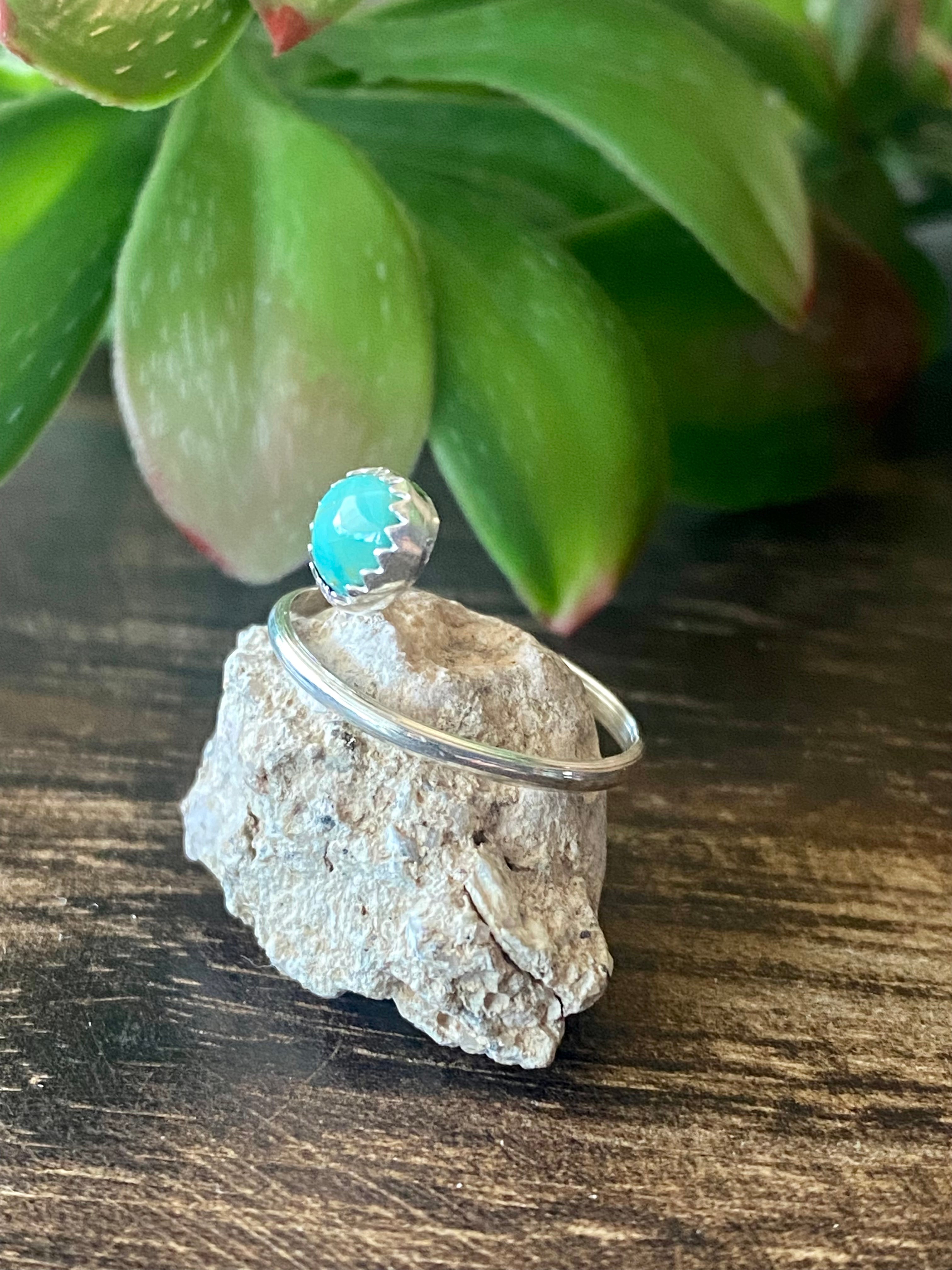 Navajo Made Kingman Turquoise & Sterling Silver Ring Size 5.5