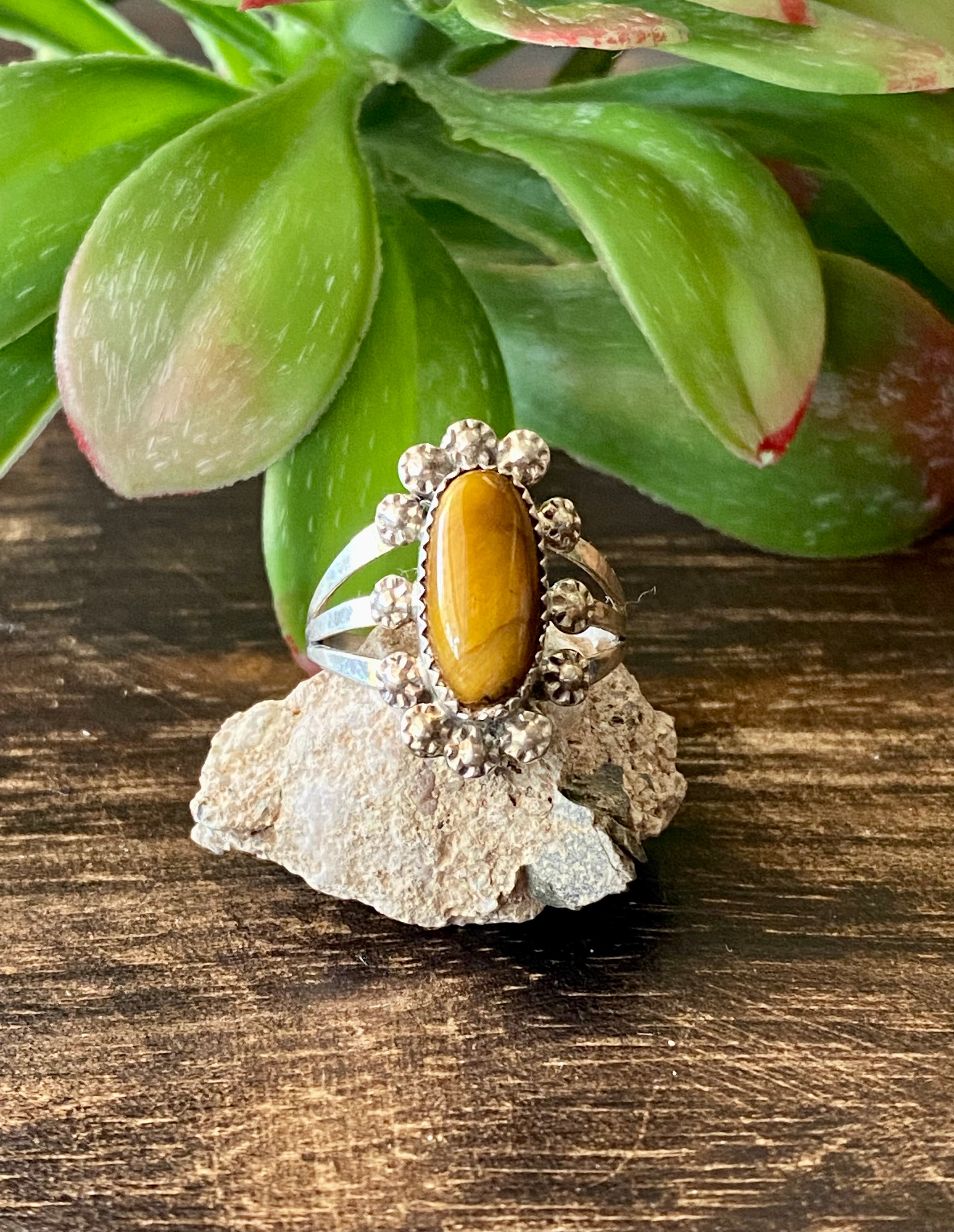 Navajo Made Tigers Eye & Sterling Silver Ring Size 7.25