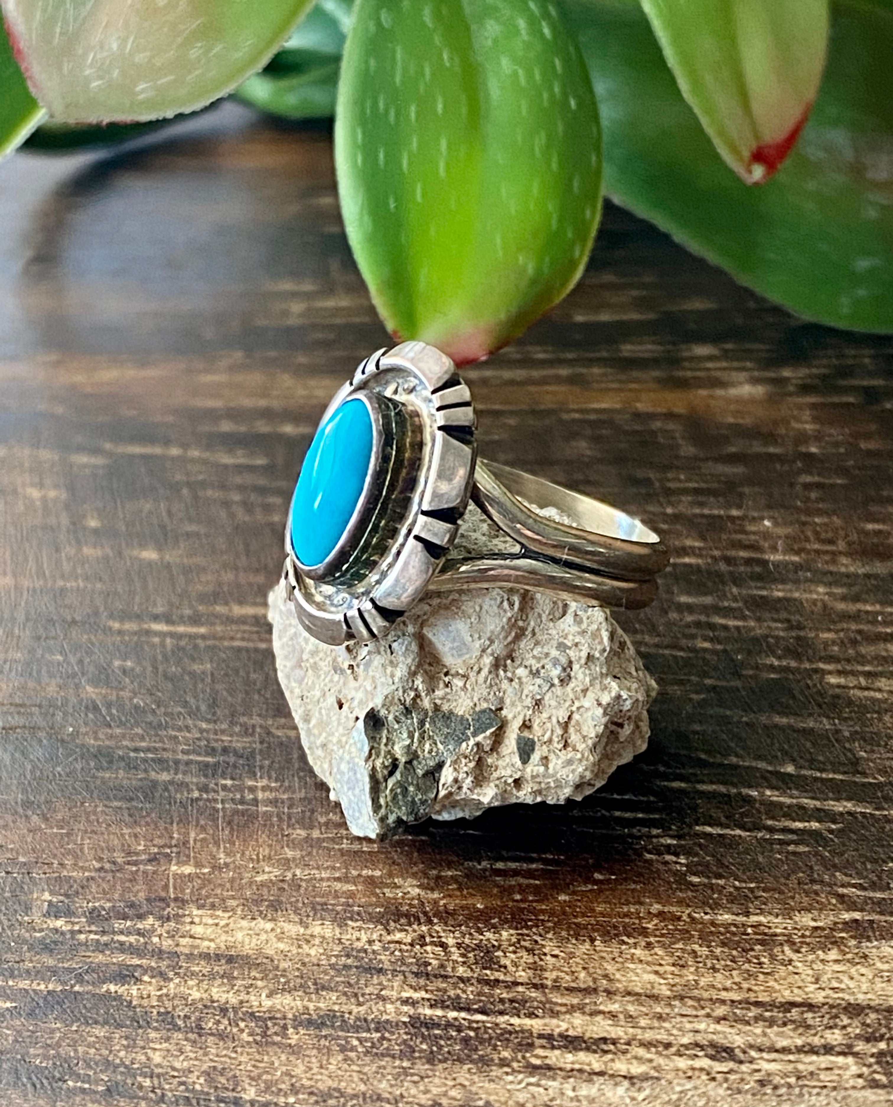 Navajo Made Turquoise & Sterling Silver Ring Size 6.5