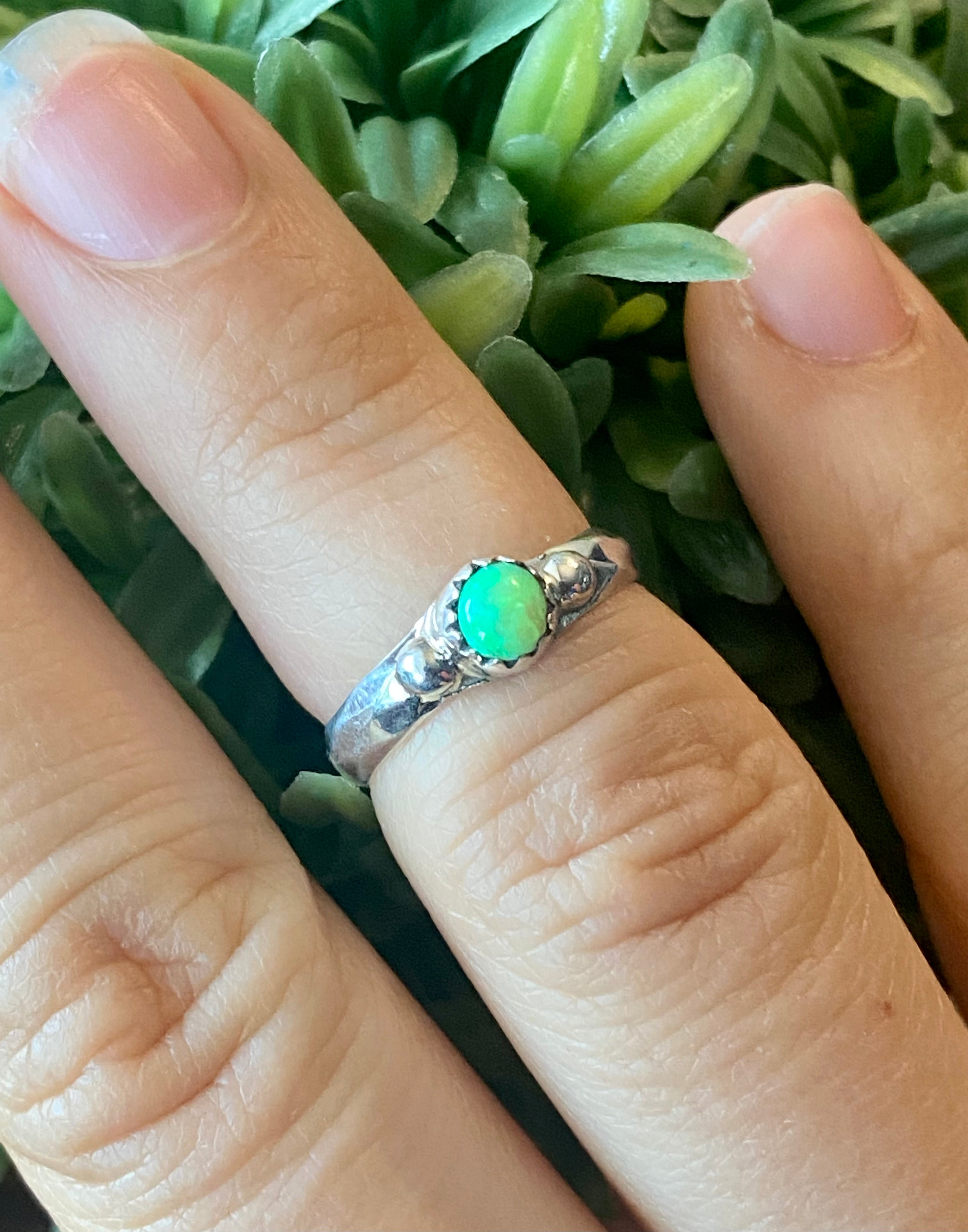 Navajo Made Green Opal & Sterling Silver Ring Size 5.25