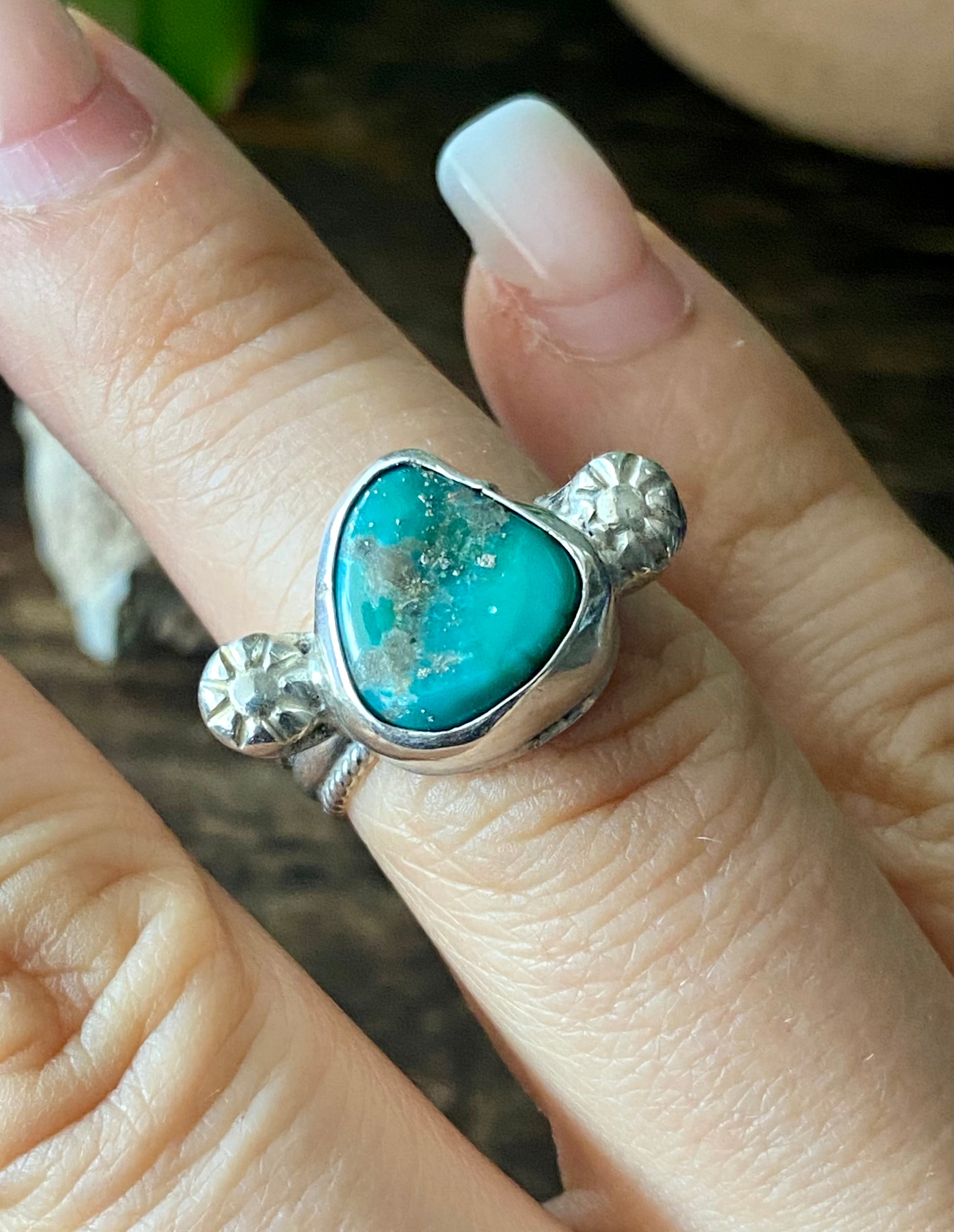 Navajo Made Kingman Turquoise & Sterling Silver Ring Size 6.75