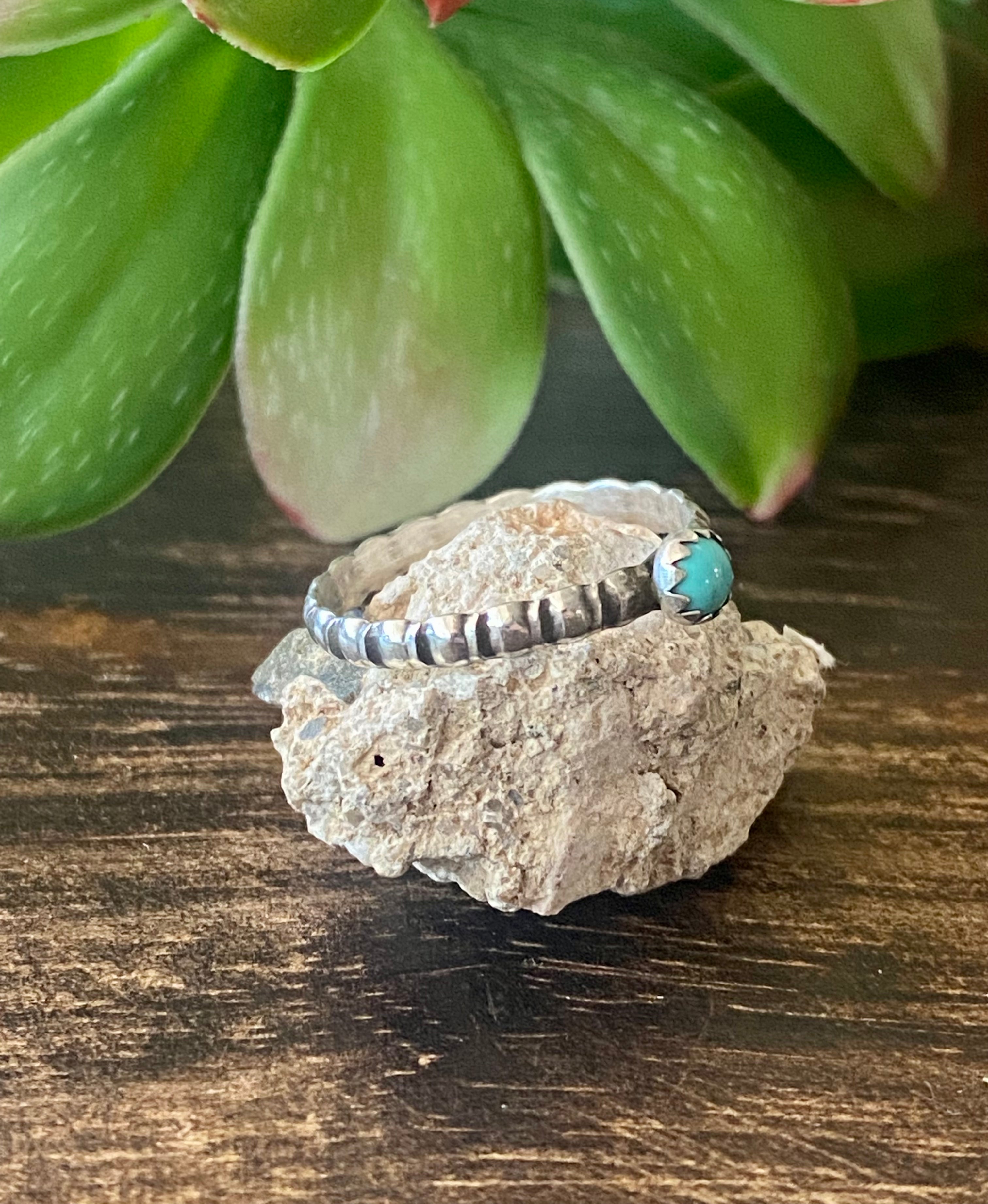 Navajo Made Turquoise & Sterling Silver Ring Size 6.5