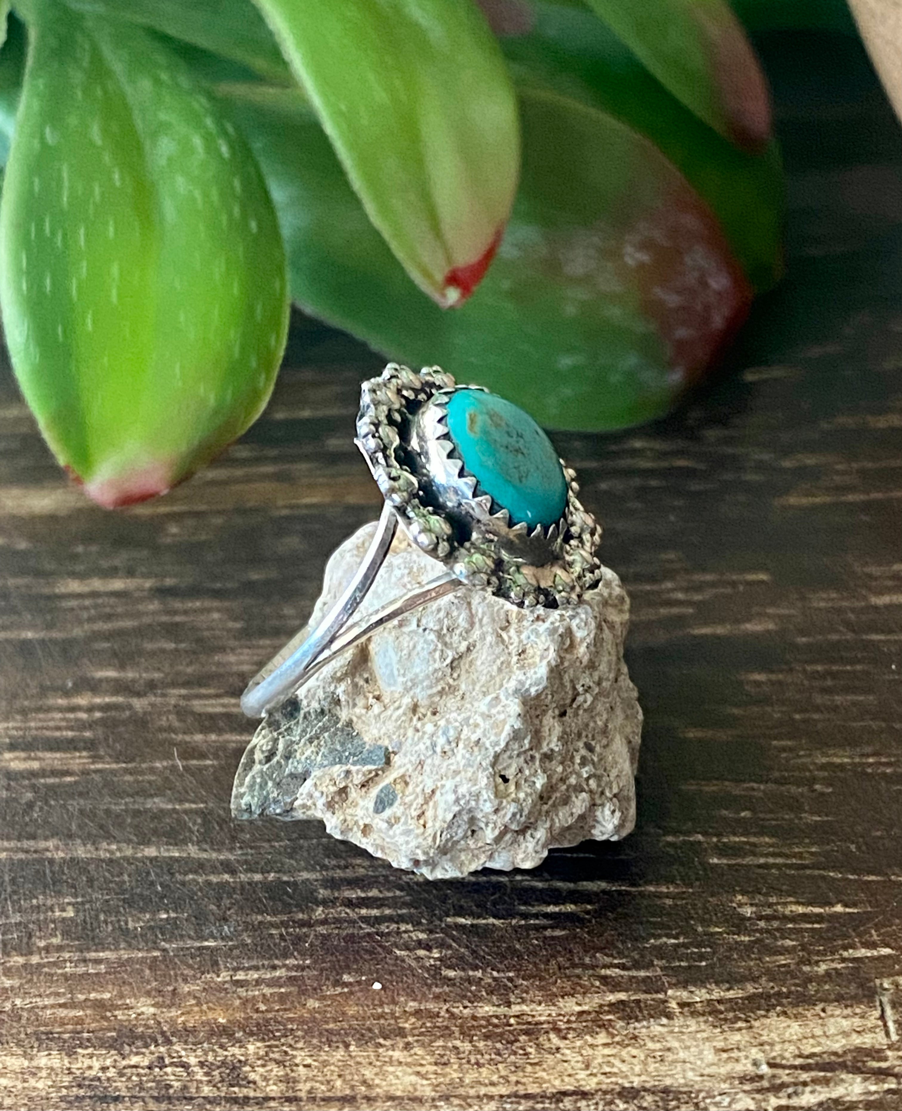 Navajo Made Kingman Turquoise & Sterling Silver Ring Size 7.5