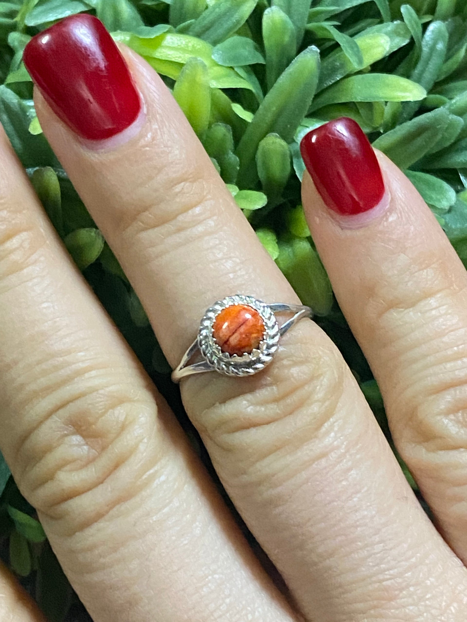 Navajo Made Spiny Oys & Sterling Silver Ring Size 6.75