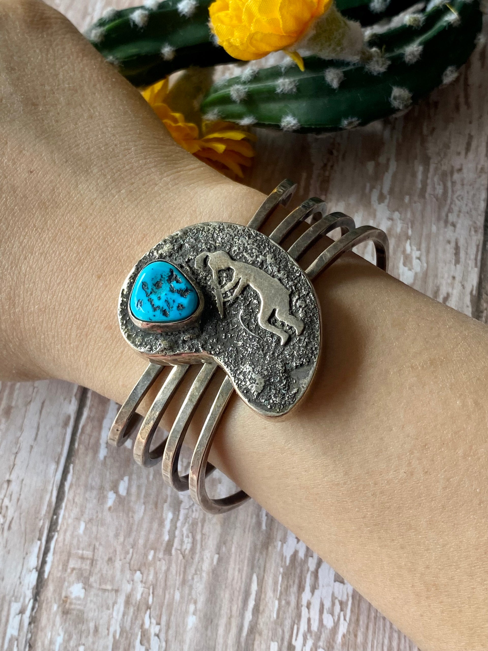 Vintage Kingman Turquoise & Sterling Silver Cuff Bracelet