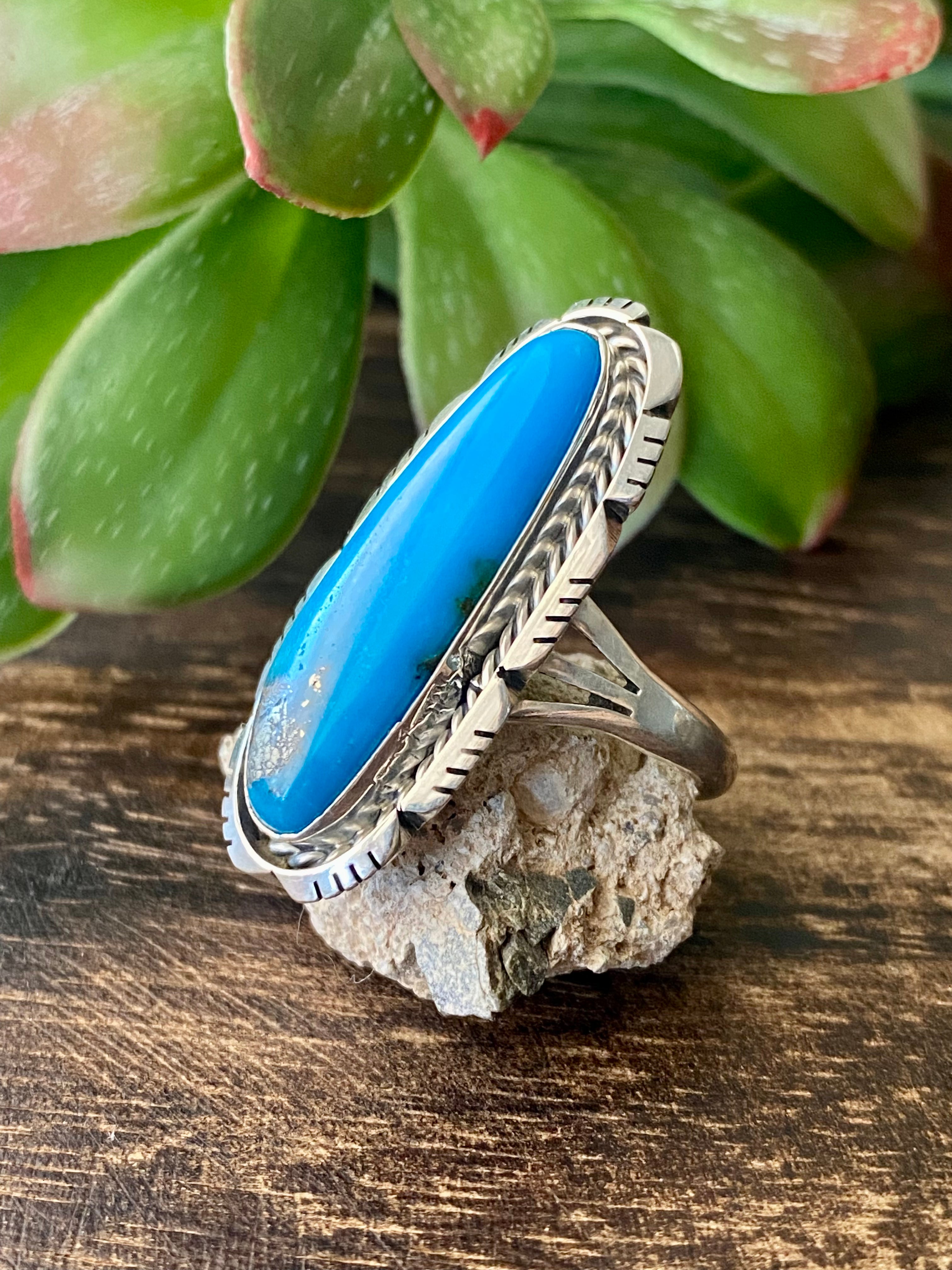 Navajo Made Kingman Turquoise & Sterling Silver Ring Size 8.5