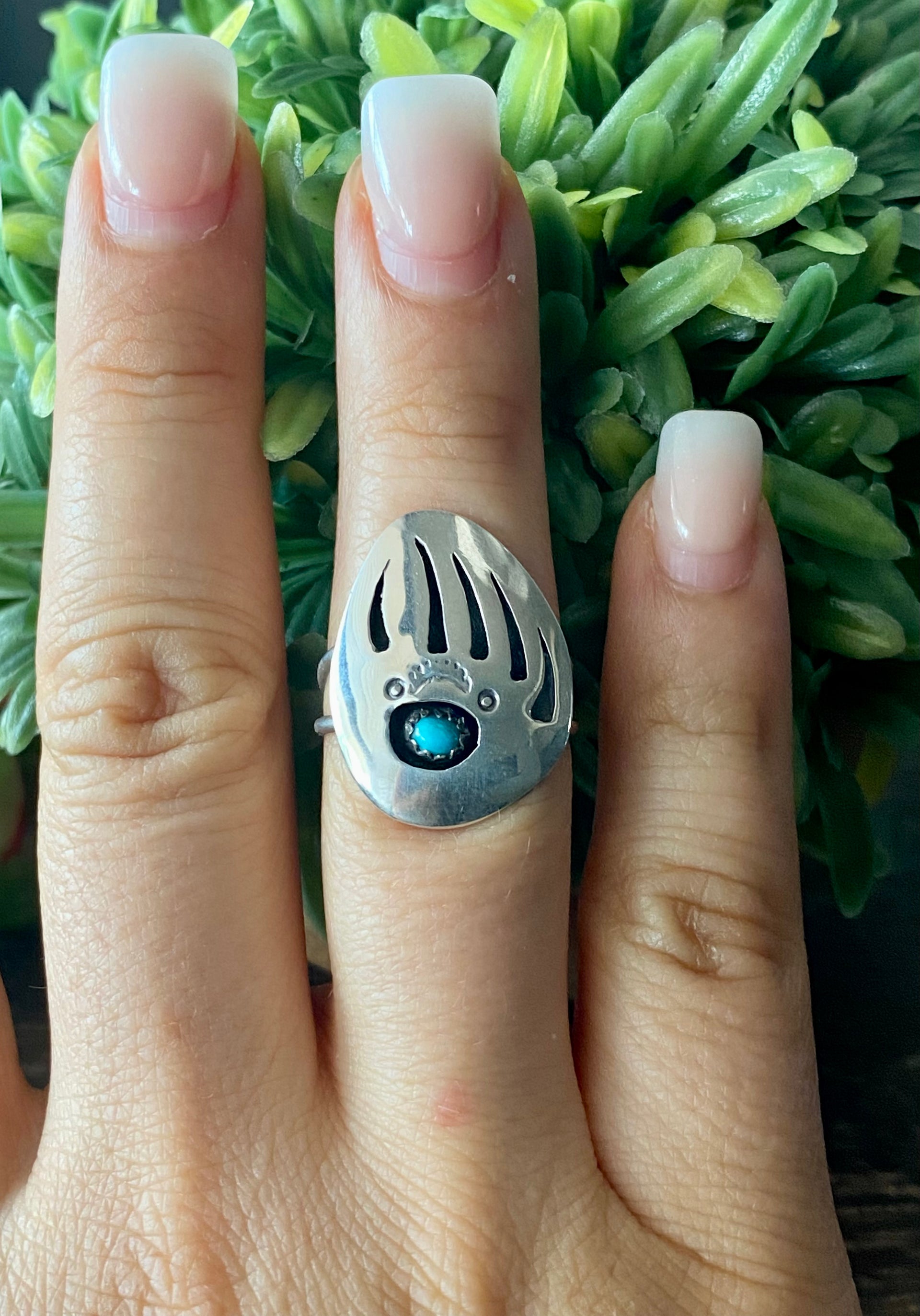 Navajo Made Kingman Turquoise & Sterling Silver Bear Claw Ring Size 8.75