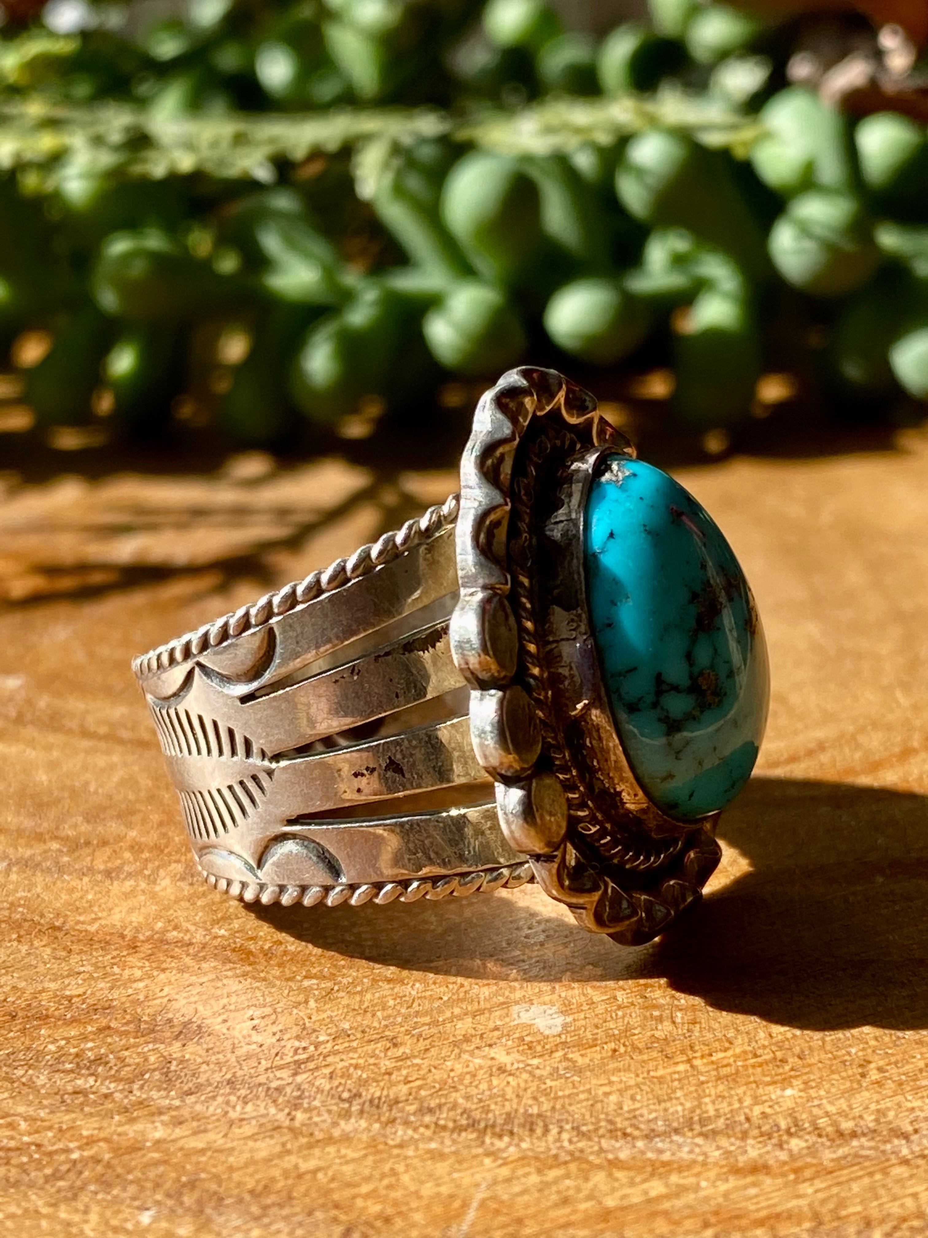 Navajo Made Kingman Turquoise & Sterling Silver Ring Size 9.5