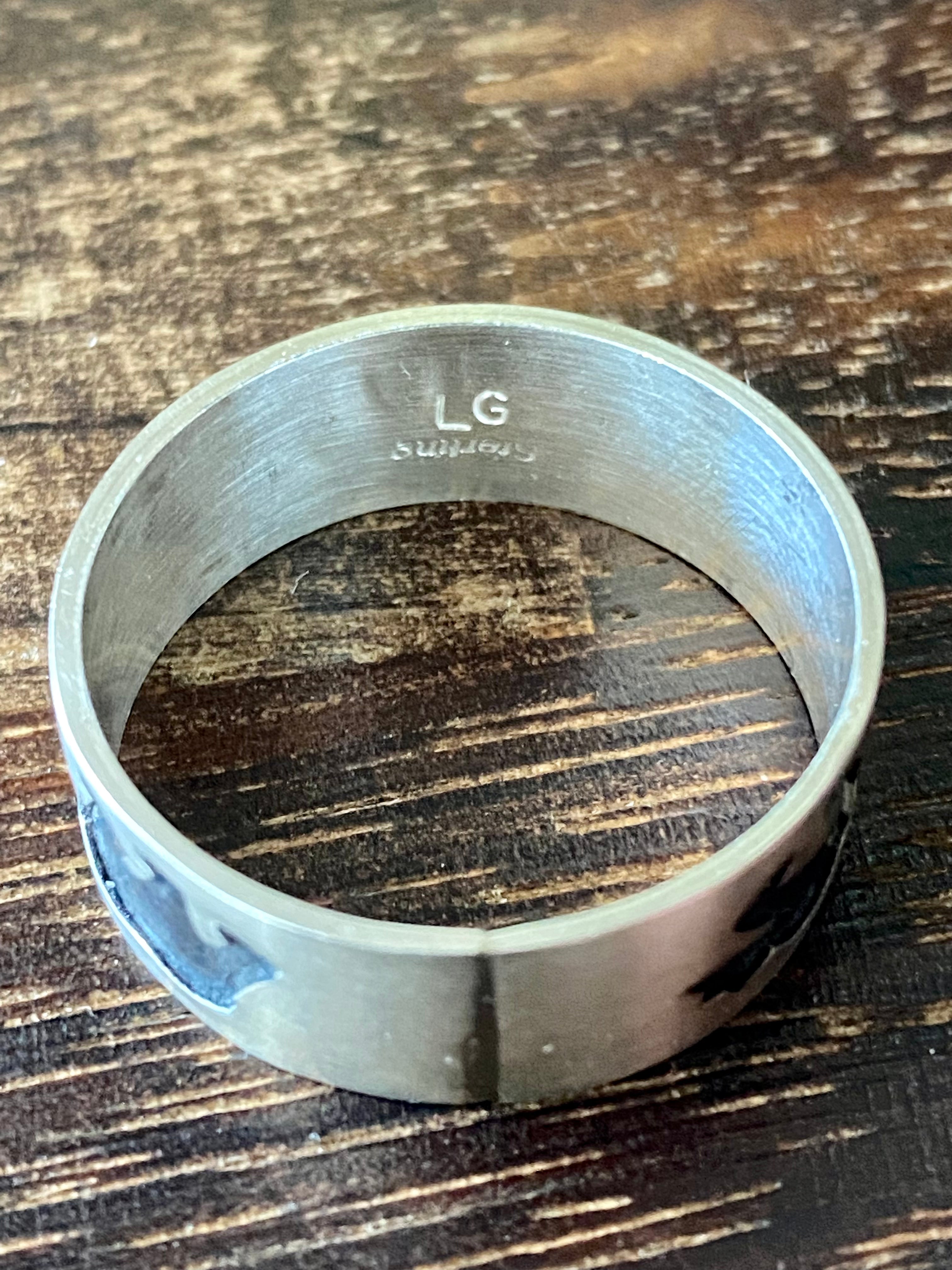 Navajo Made Sterling Silver Bear Band Ring Size 14.75