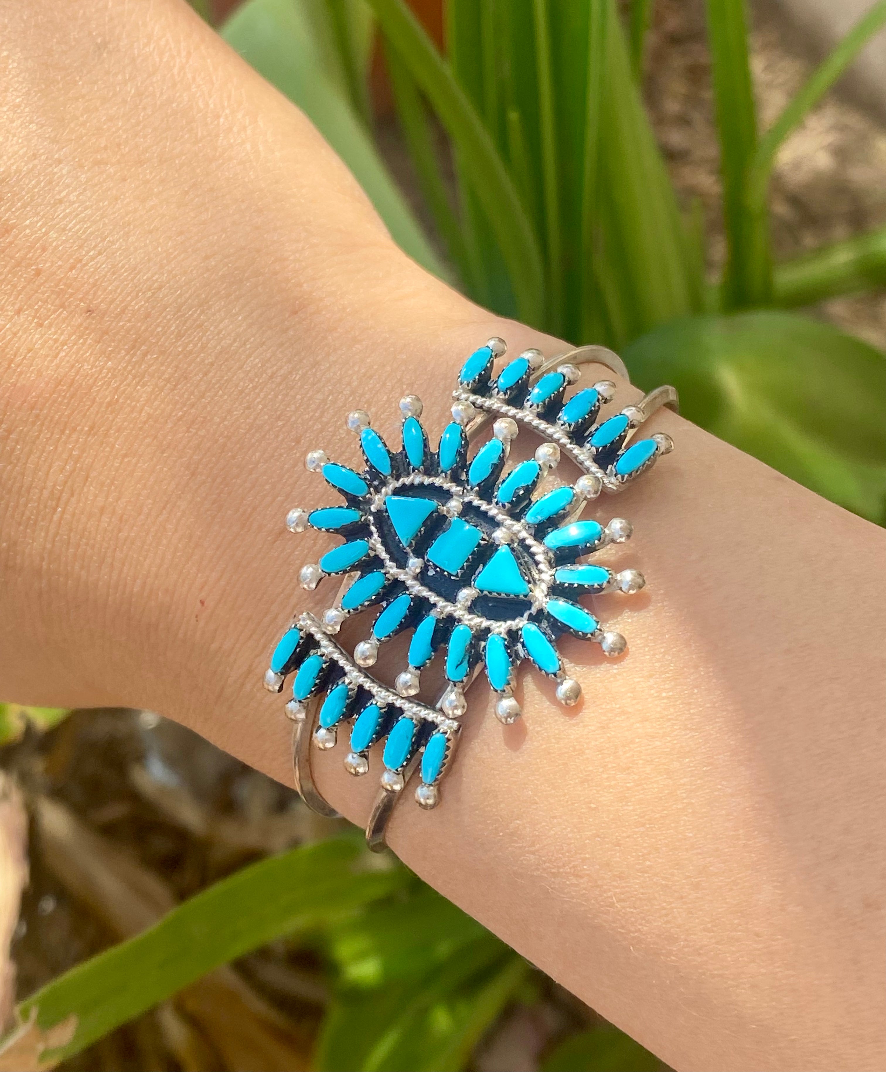 Evonne Hustitto Zuni Turquoise & Sterling Silver Needlepoint Cluster Cuff Bracelet