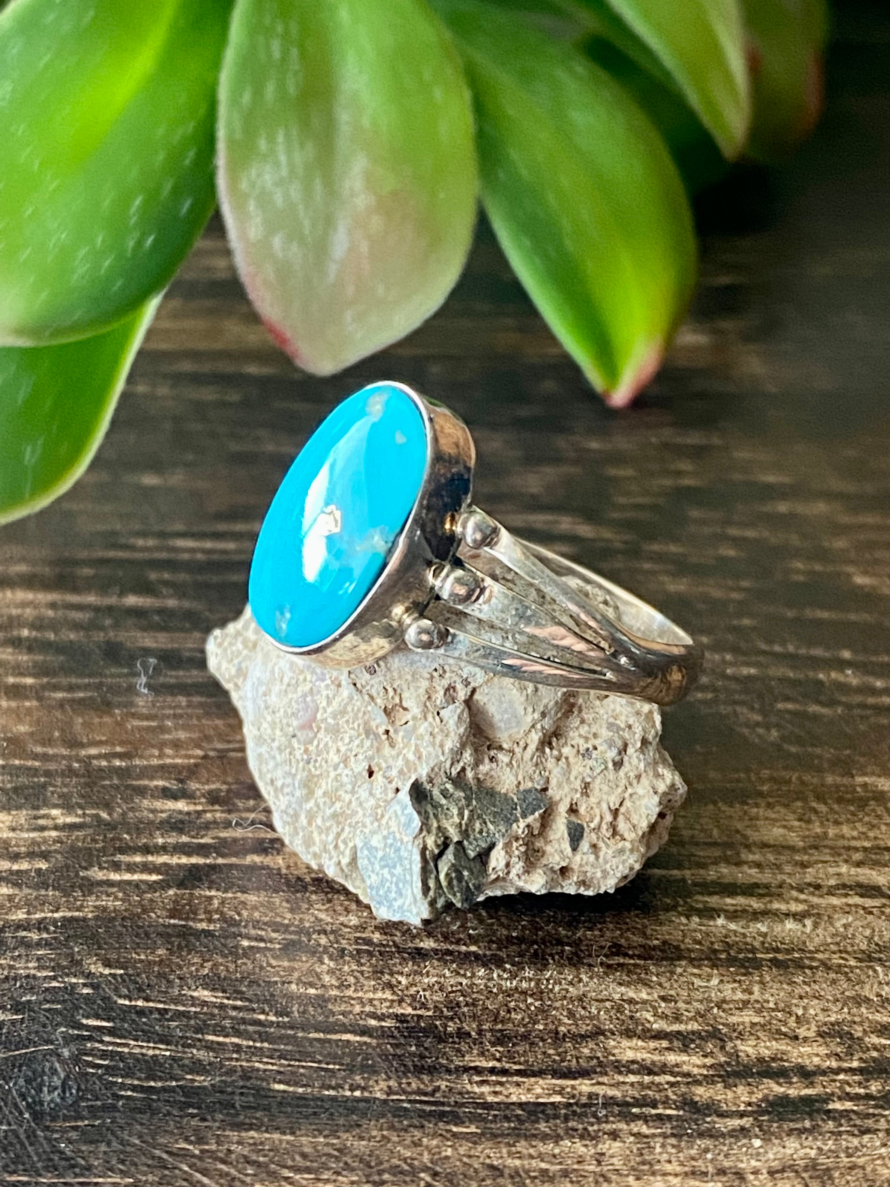 Navajo Made Kingman Turquoise & Sterling Silver Ring Size 8.5