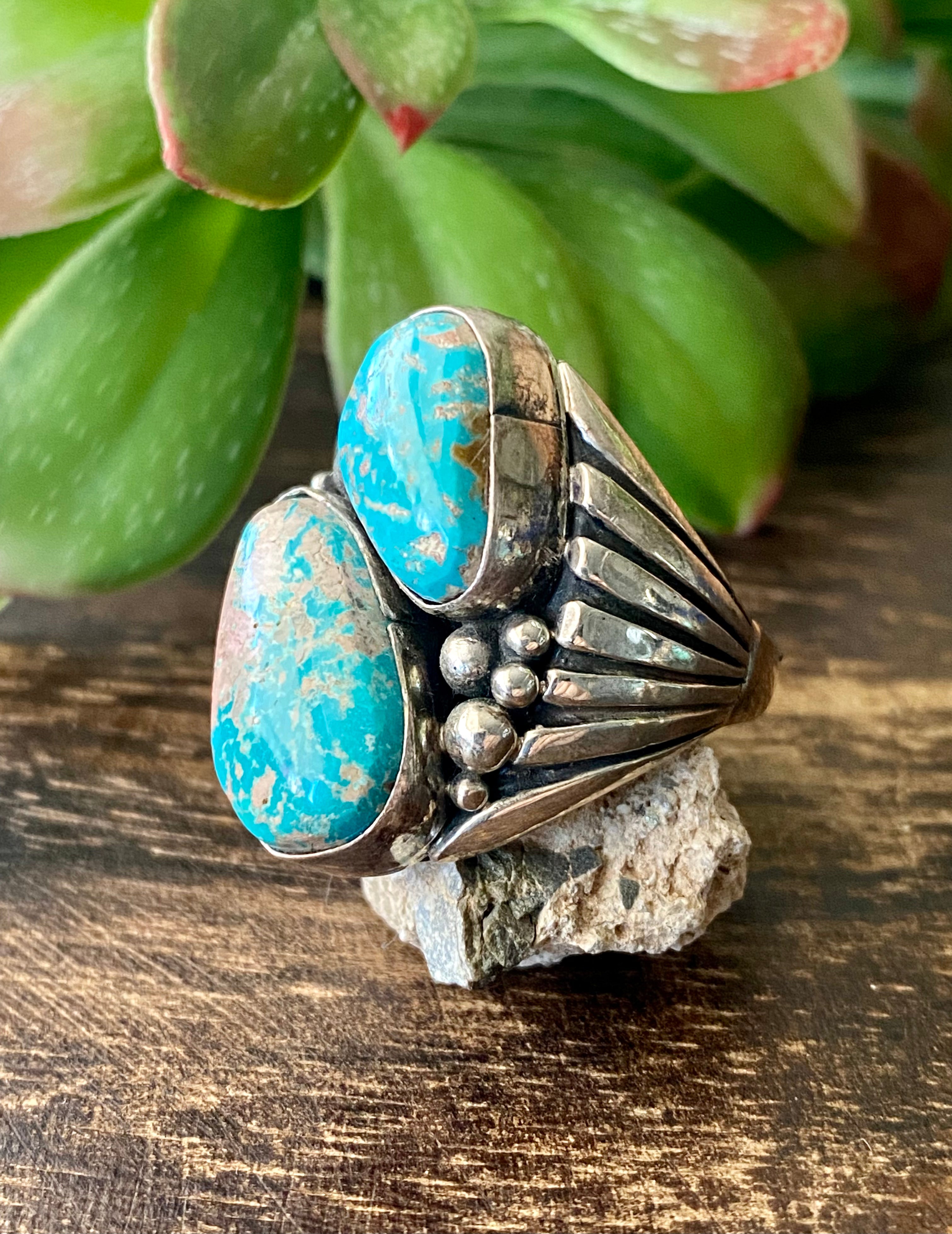 Navajo Made Kingman Turquoise & Sterling Silver Ring Size 10.75