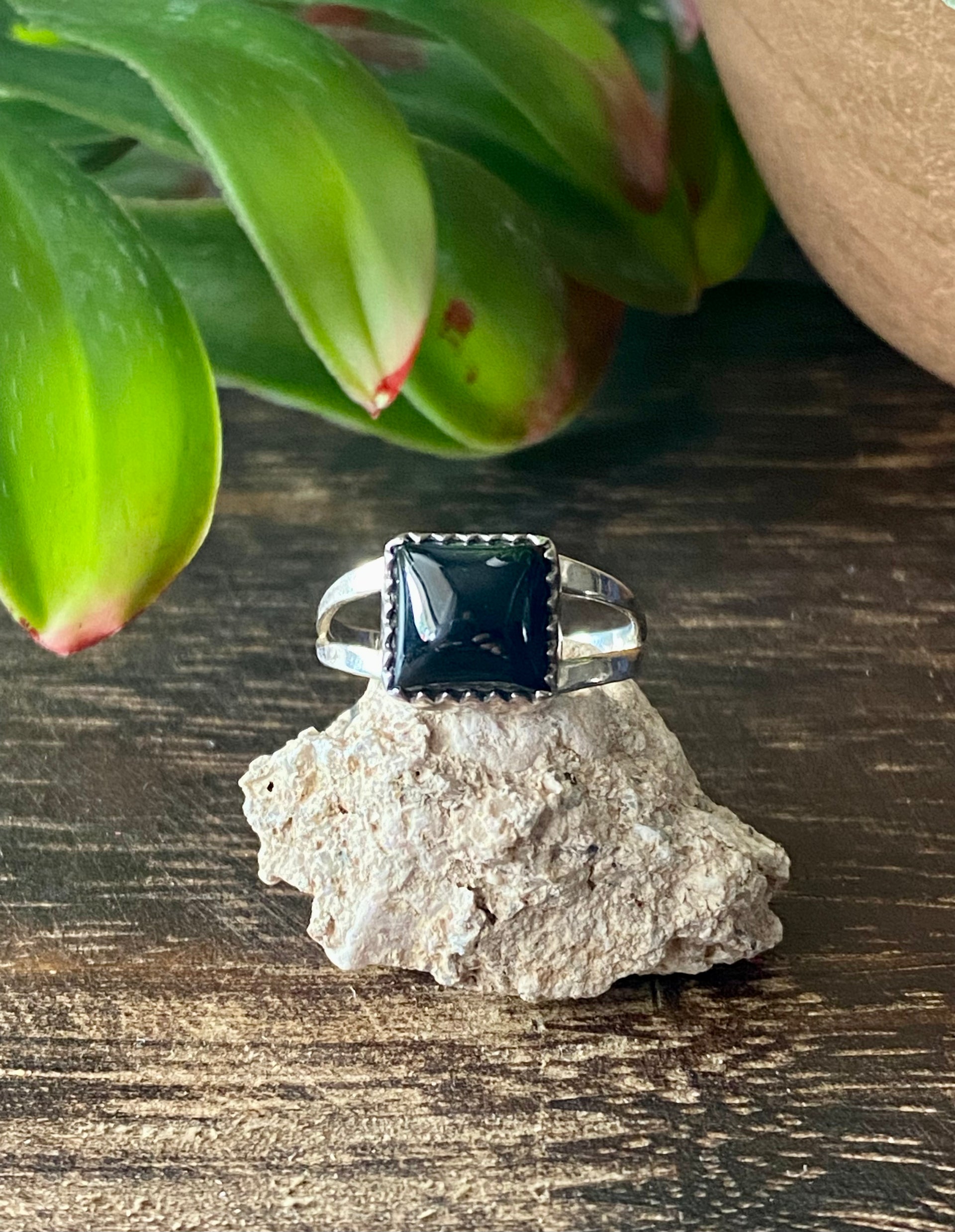 Navajo Made Onyx & Sterling Silver Ring Size 5.75