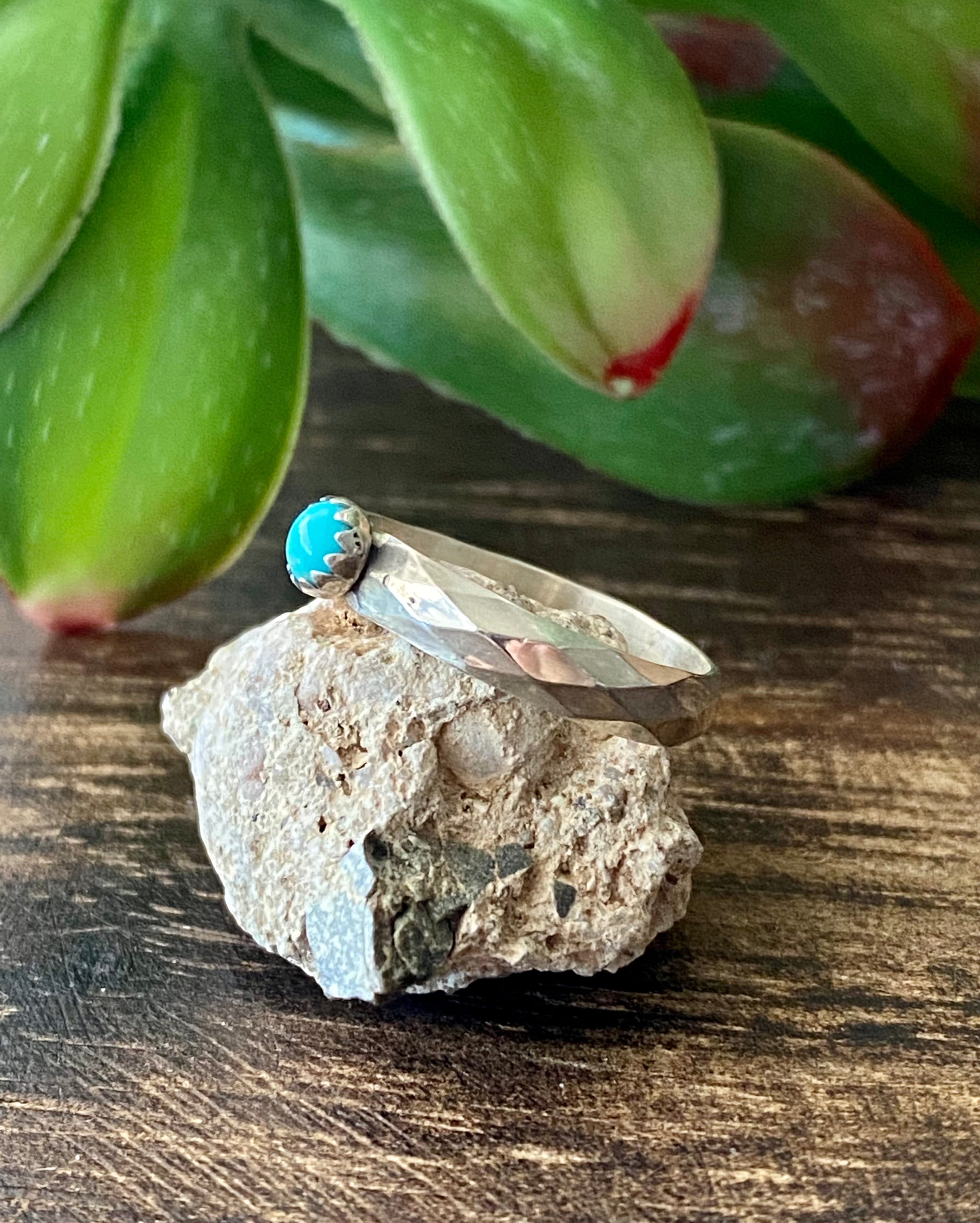 Navajo Made Turquoise & Sterling Silver Ring Size 6.5