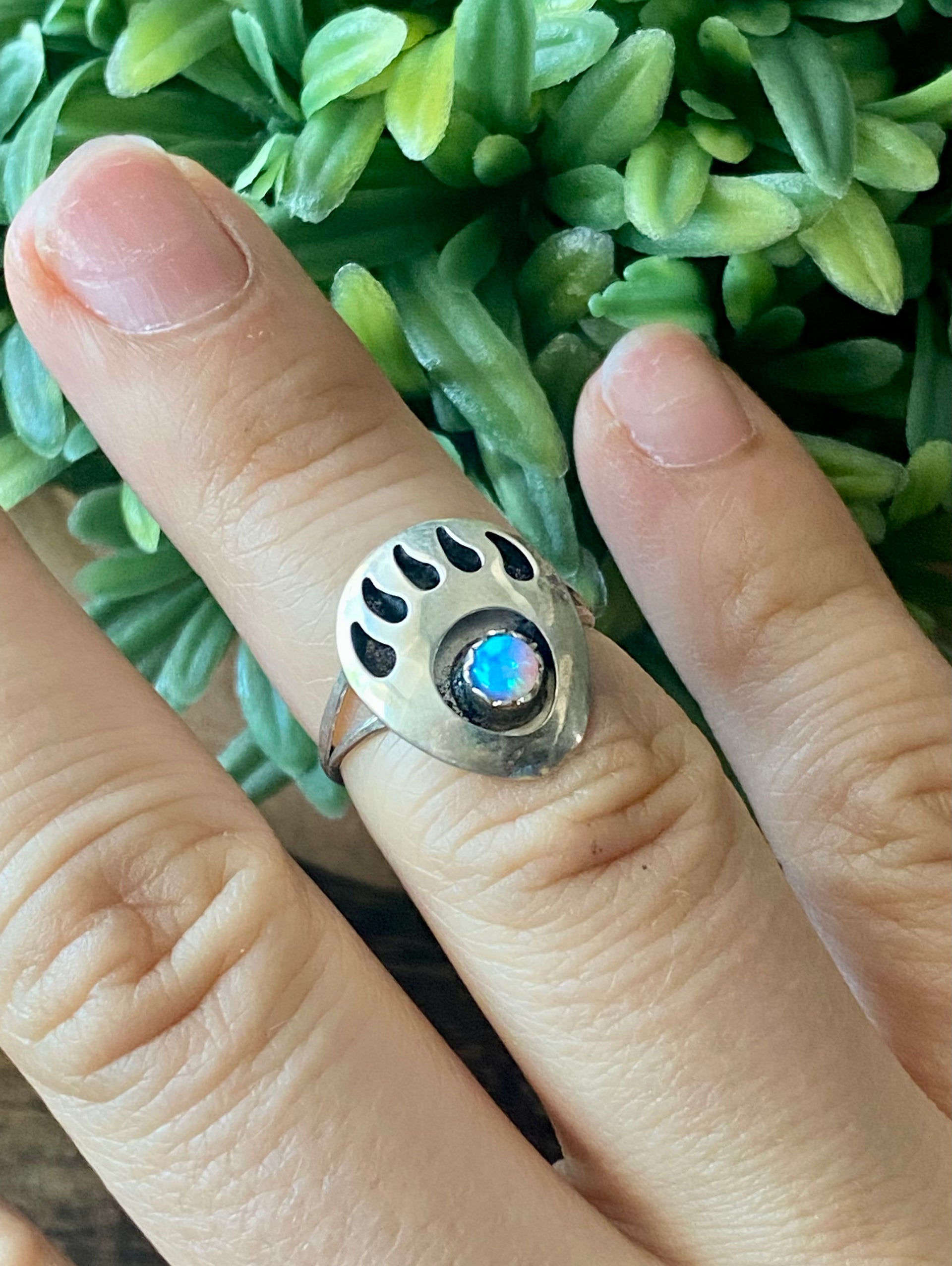 Navajo Made Blue Opal & Sterling Silver Bear Claw Ring Size 6.25