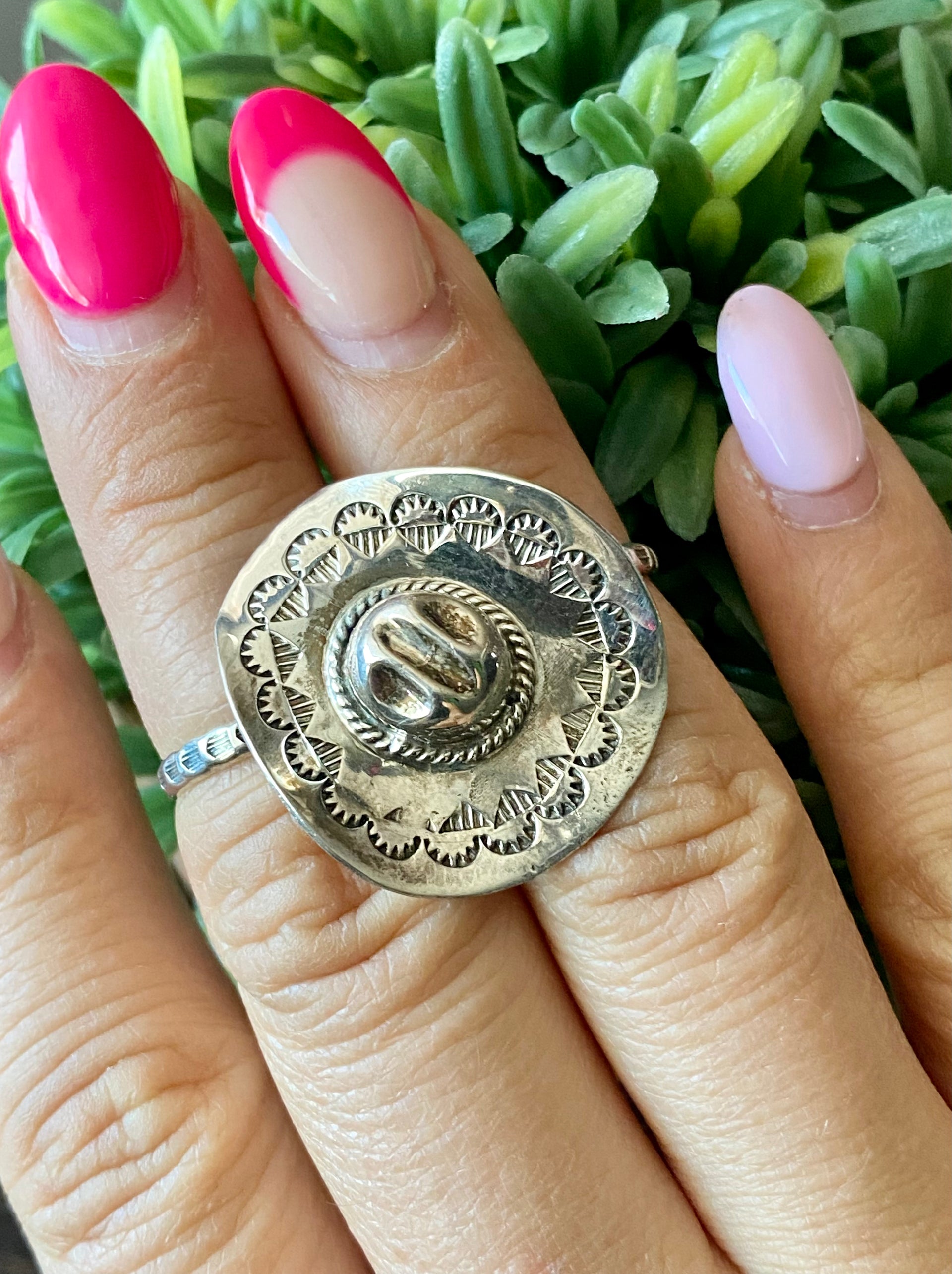 Ben Livingston Sterling Silver Cowboy Hat Ring Size 6.25-6.75