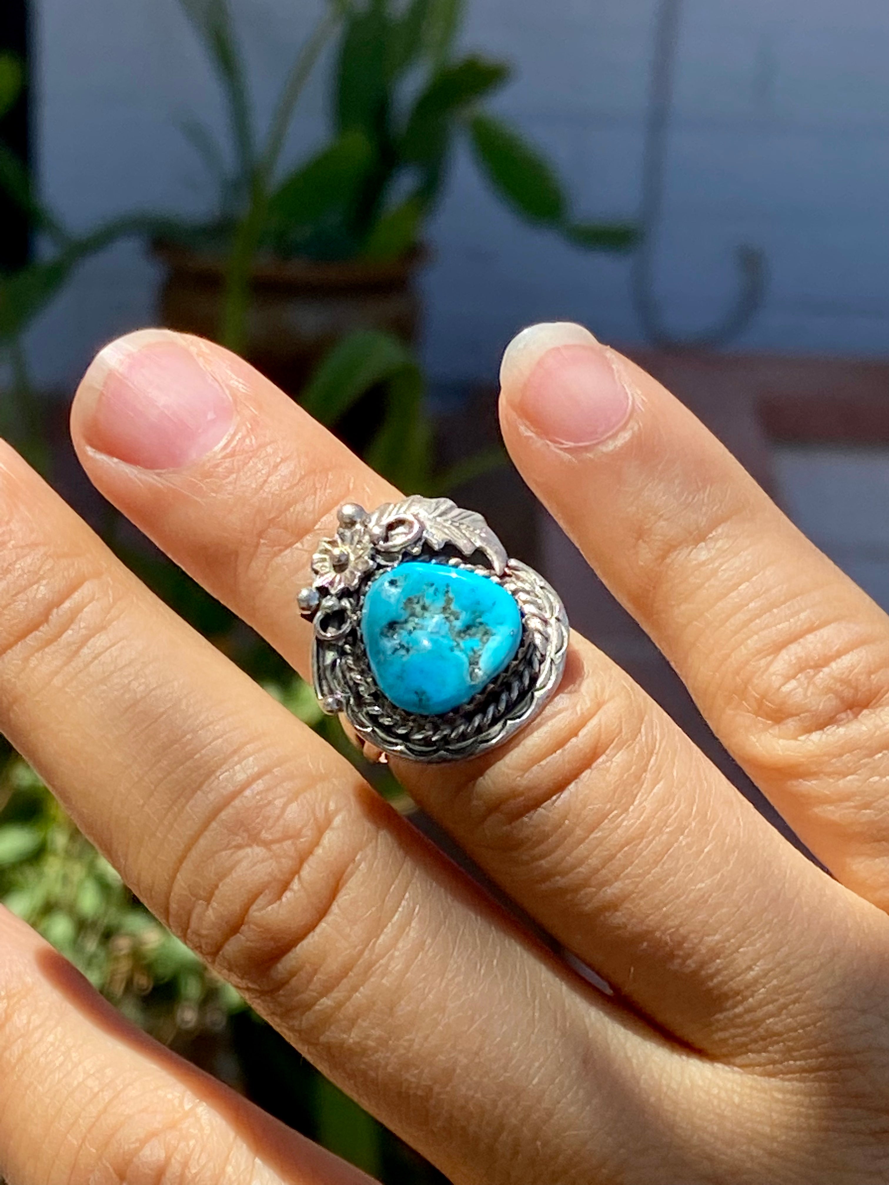 Navajo Made Kingman Turquoise & Sterling Silver Ring Size 5.5