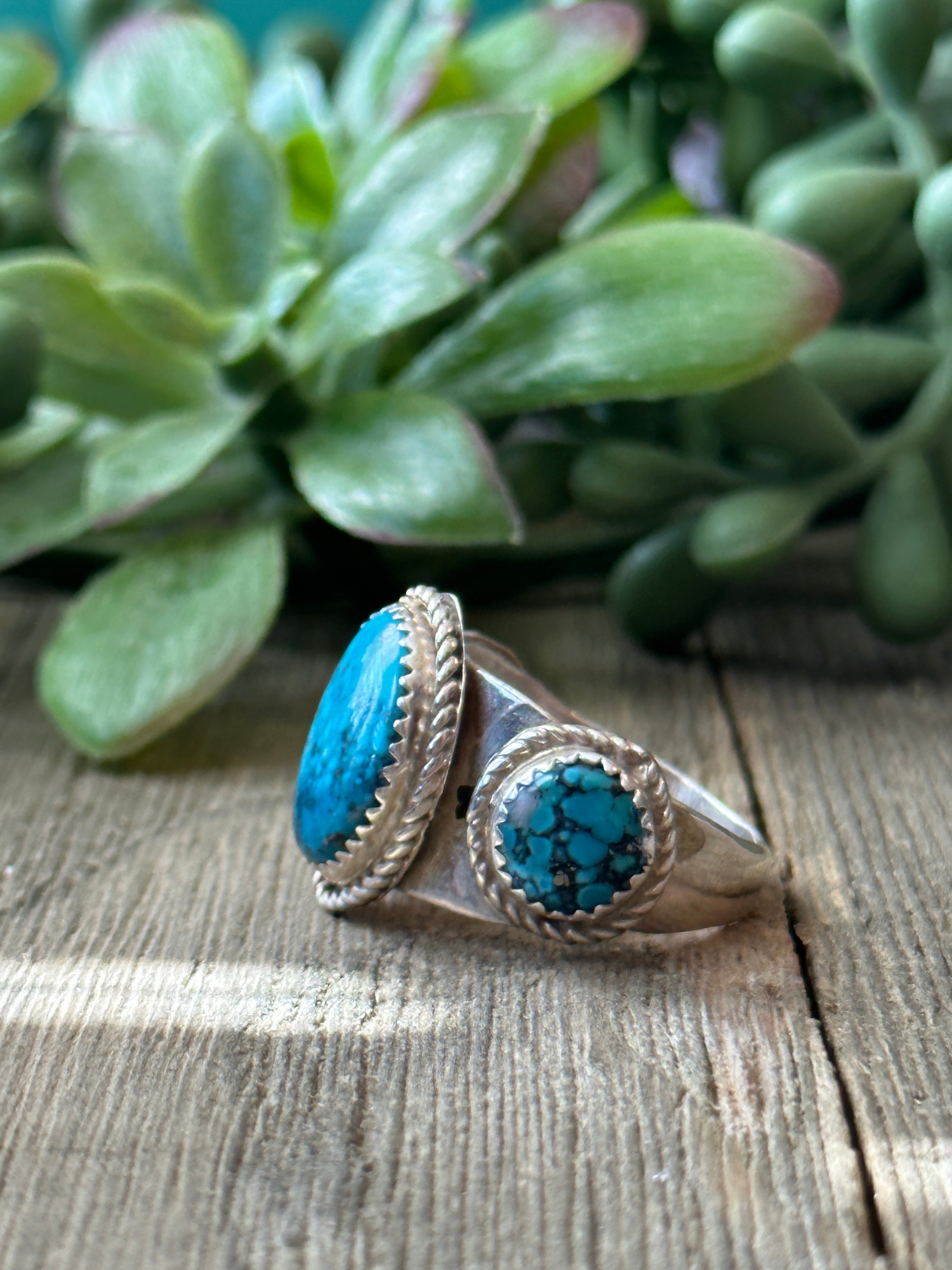 Navajo Made Kingman Turquoise & Sterling Silver Ring Size 10.5