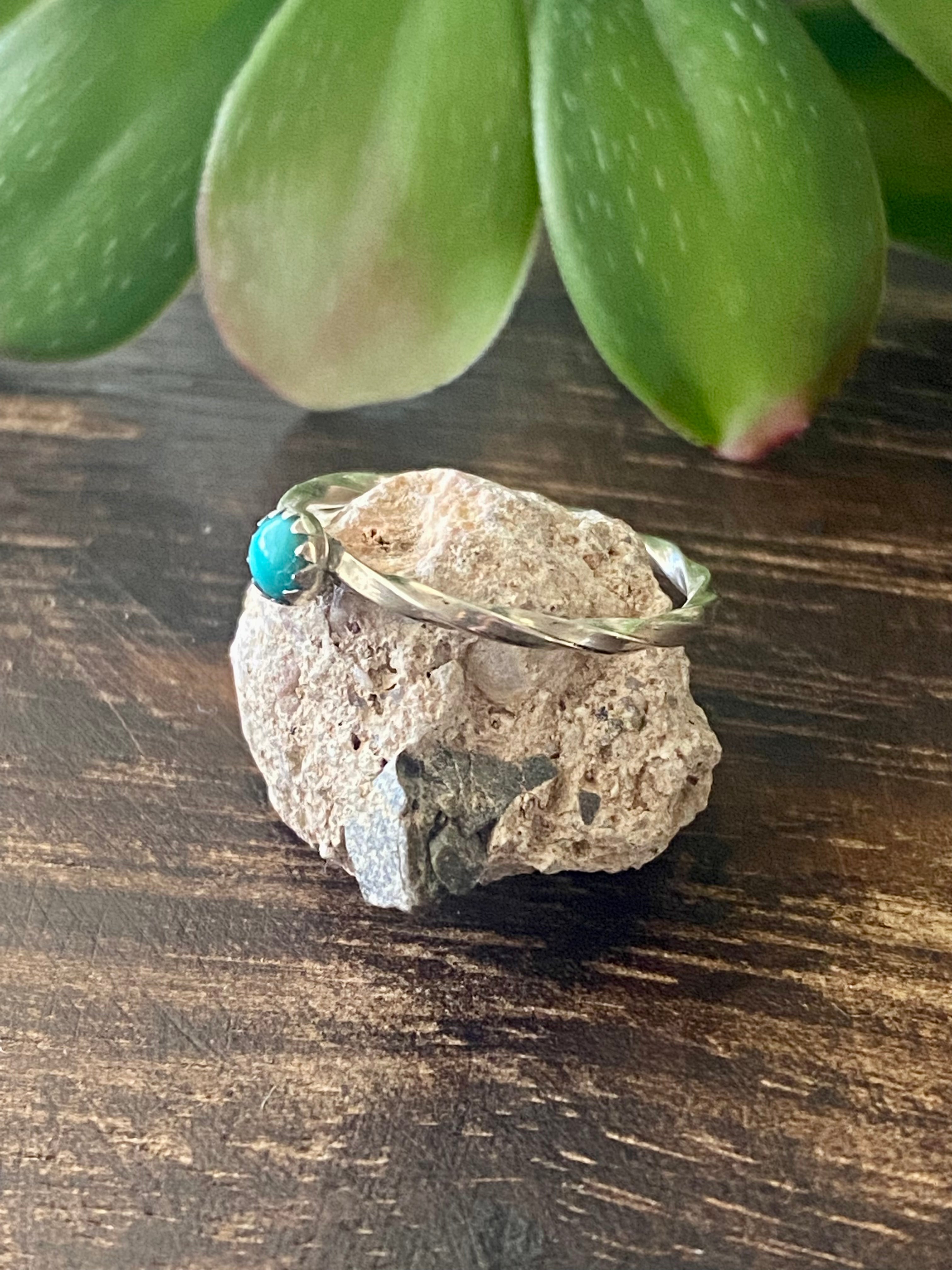 Navajo Made Turquoise & Sterling Silver Ring Size 8.25