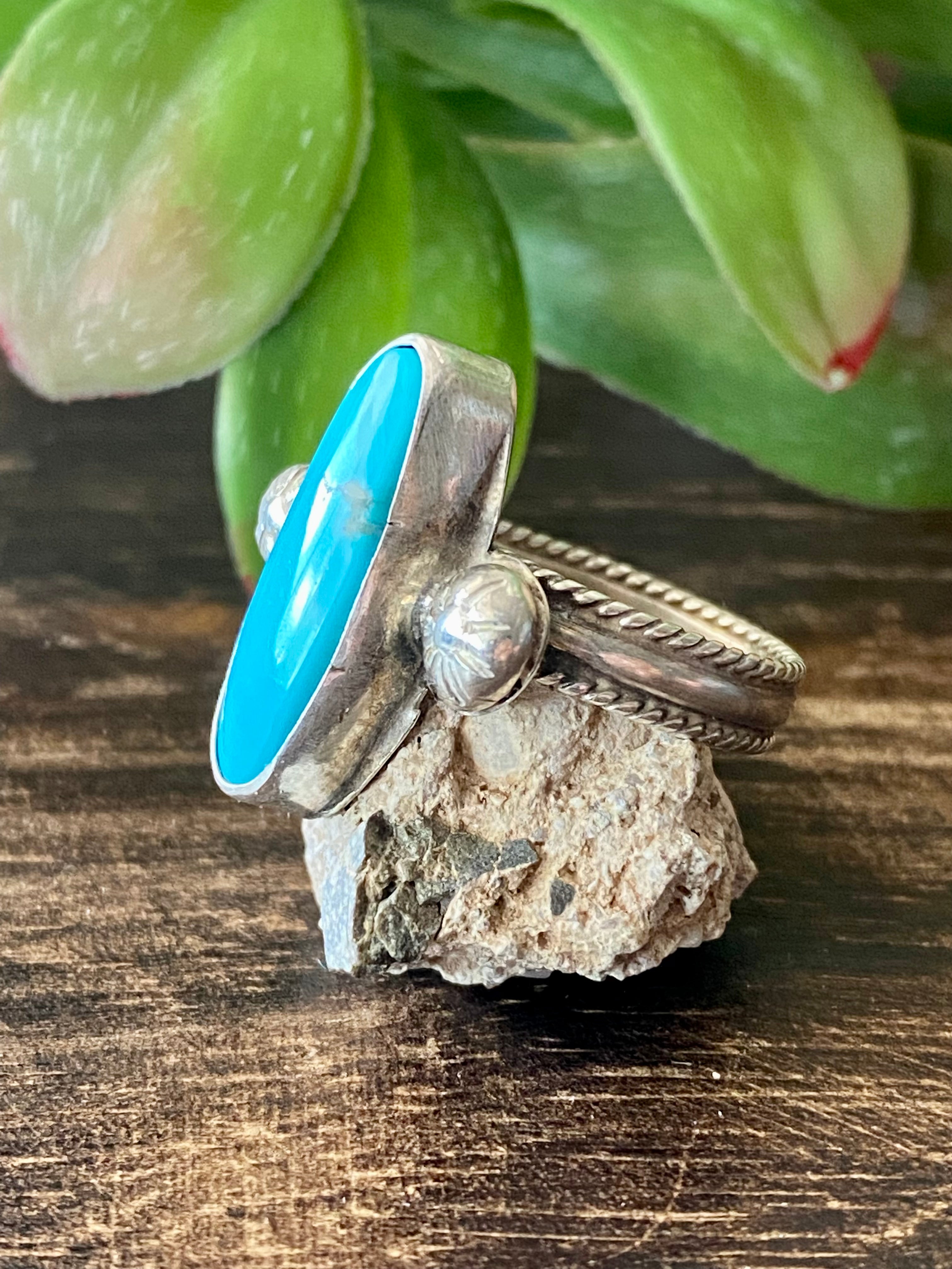 Navajo Made Kingman Turquoise & Sterling Silver Ring Size 7.75