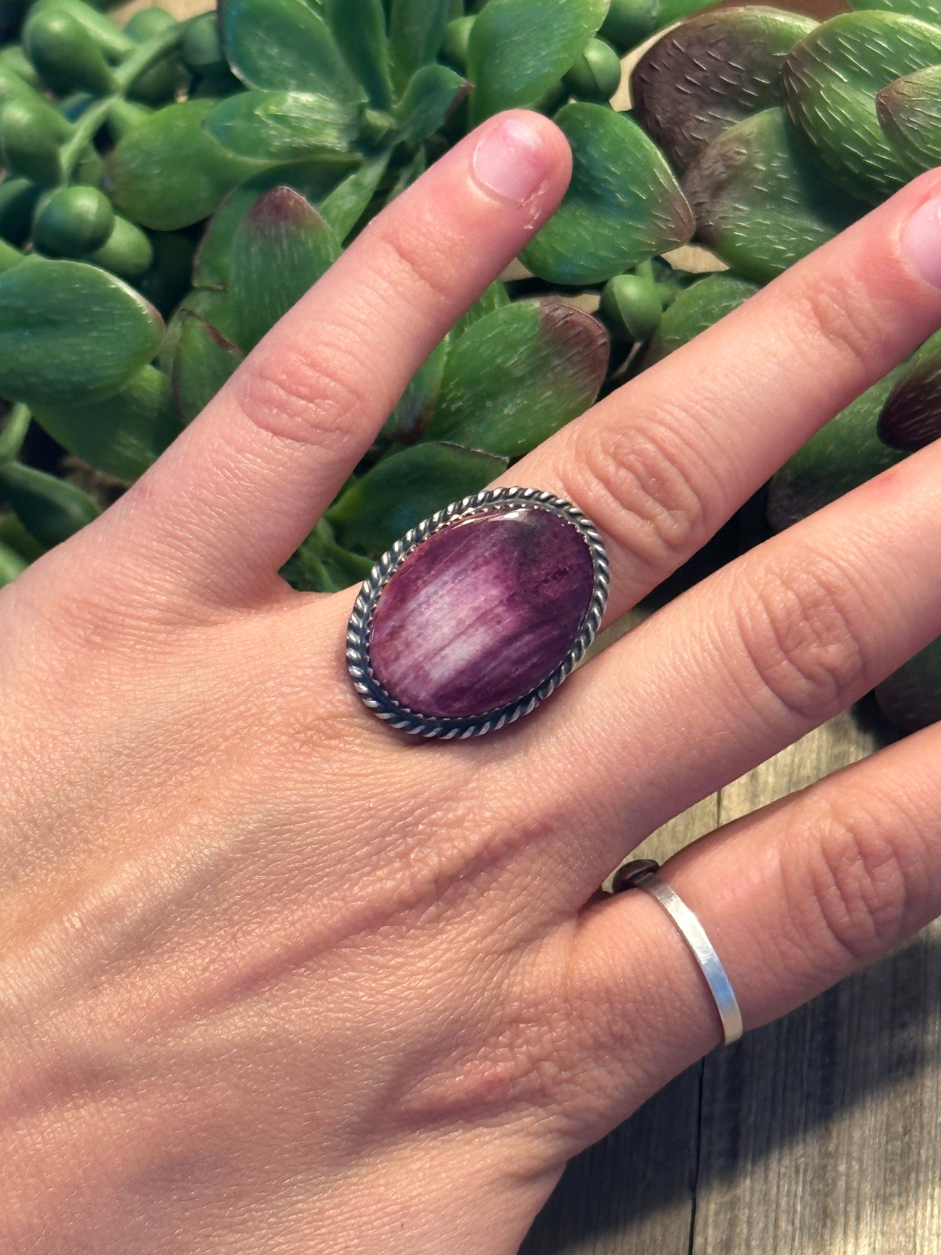 Navajo Made Purple Spiny Oyster & Sterling Silver Ring Size 5.75