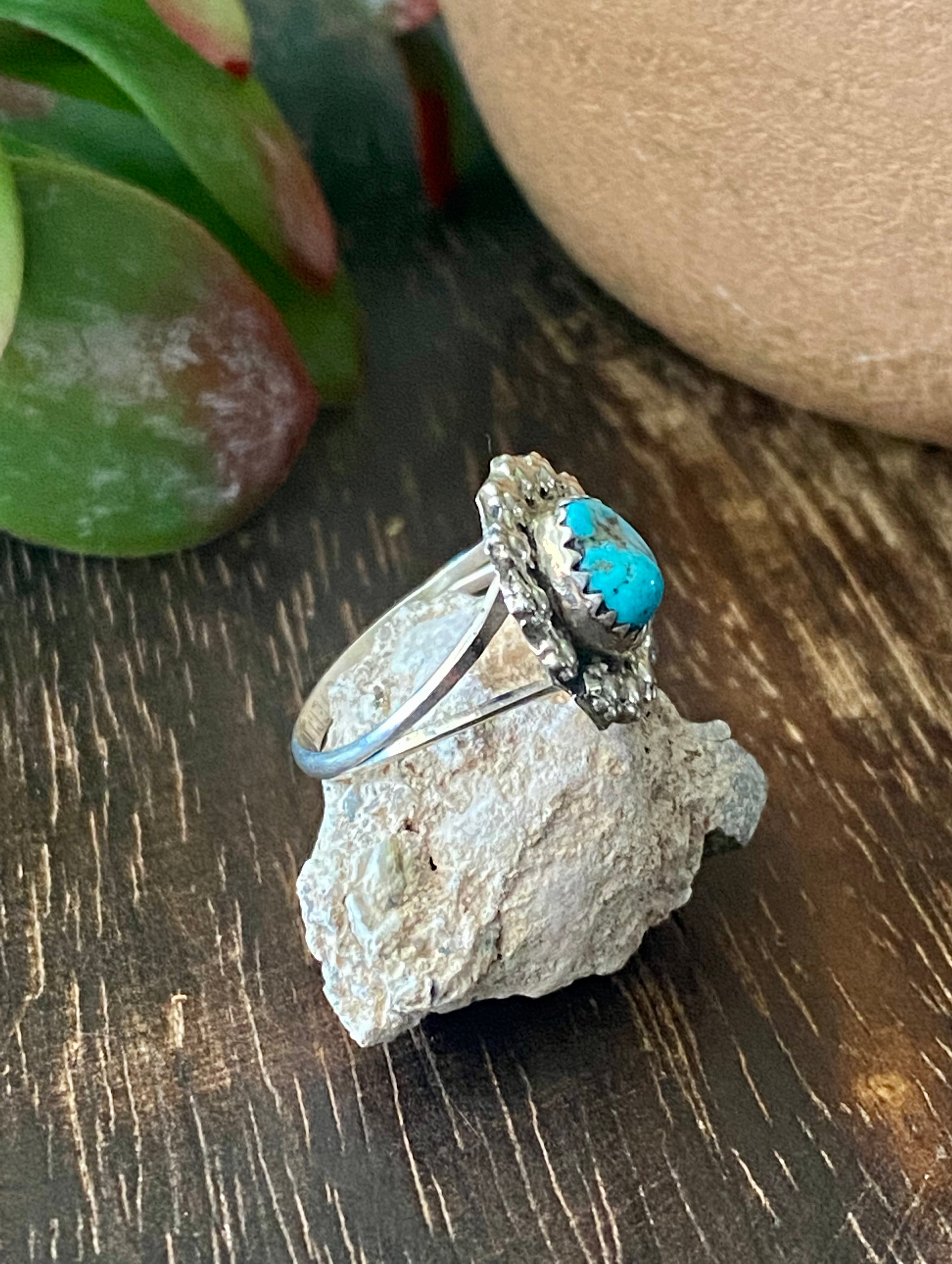 Navajo Made Kingman Turquoise & Sterling Silver Ring Size 5.25