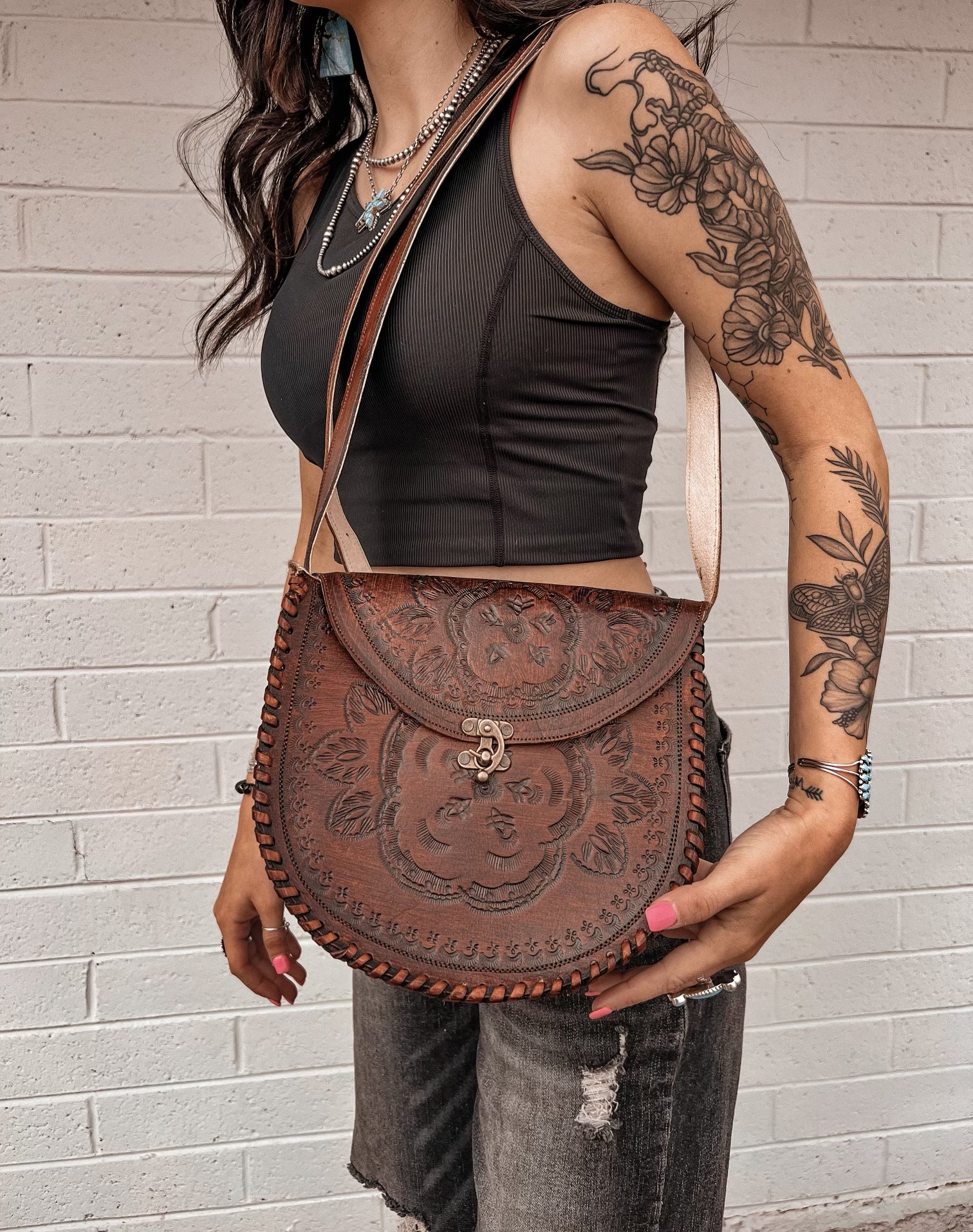 Handmade 100% Crossbody Semi Round Leather Handbags