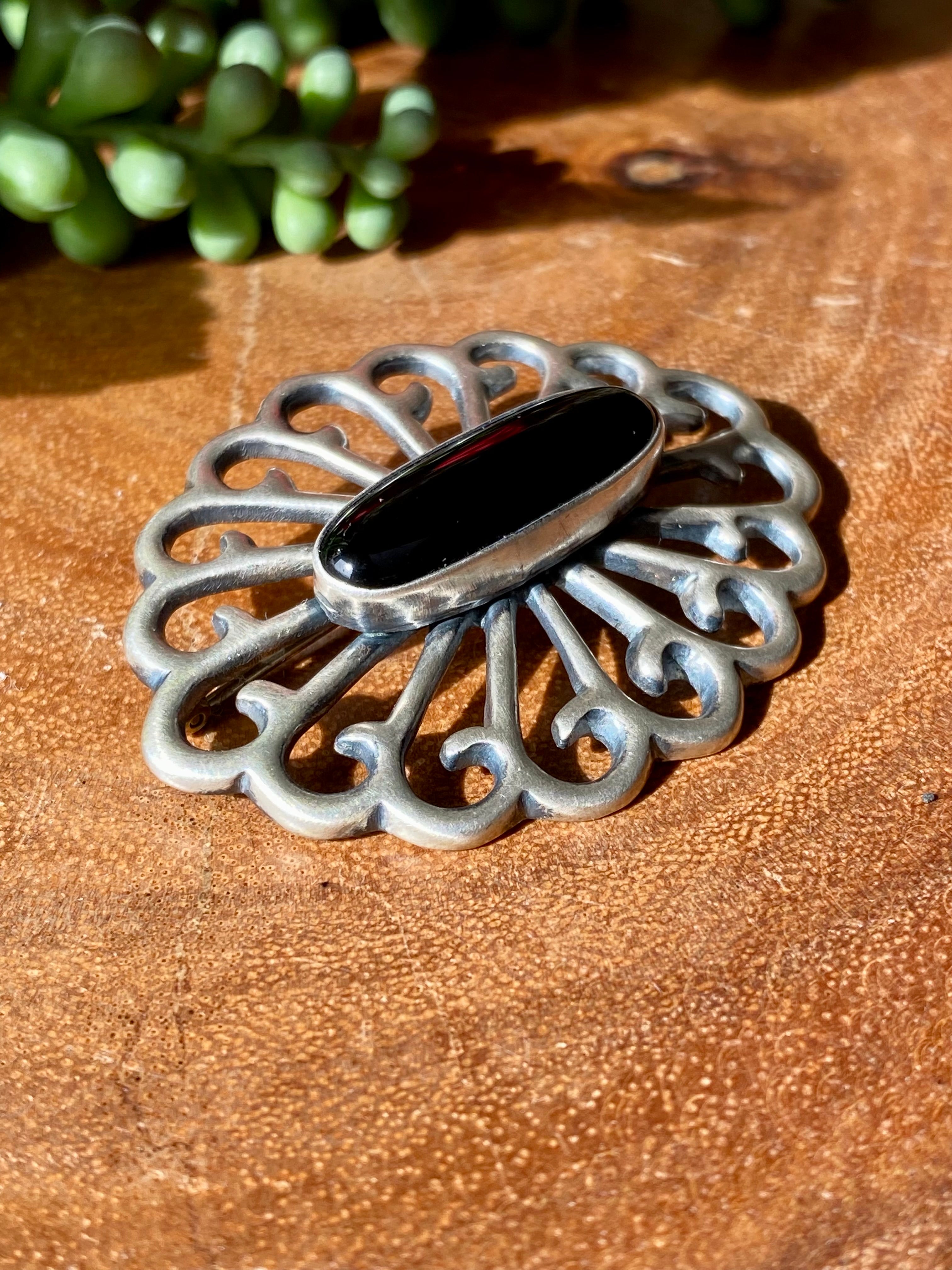 Vintage Navajo Made Onyx & Sterling Silver Pin