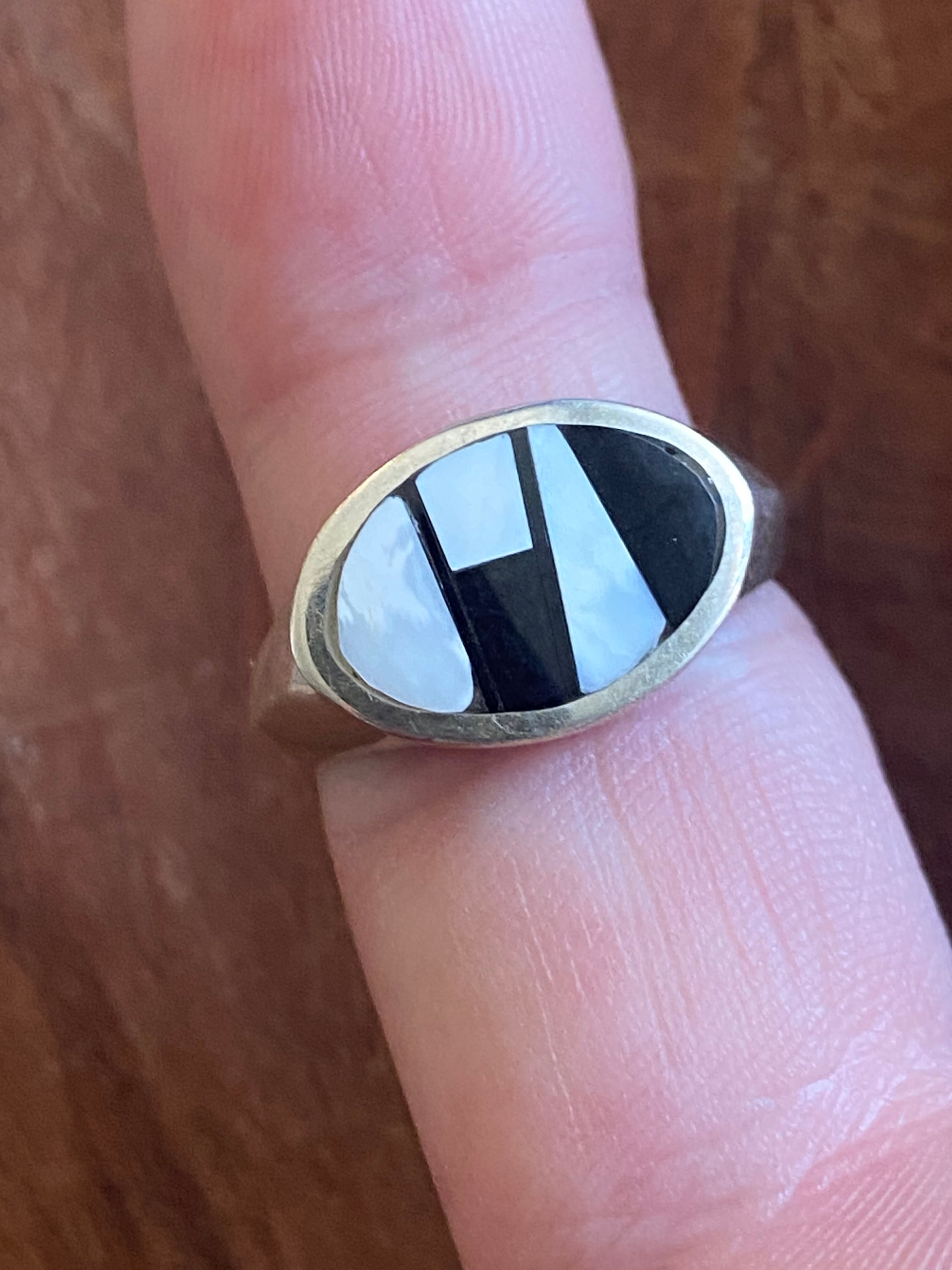 Navajo White Buffalo & Onyx Sterling Silver Inlay Ring Size 6.5
