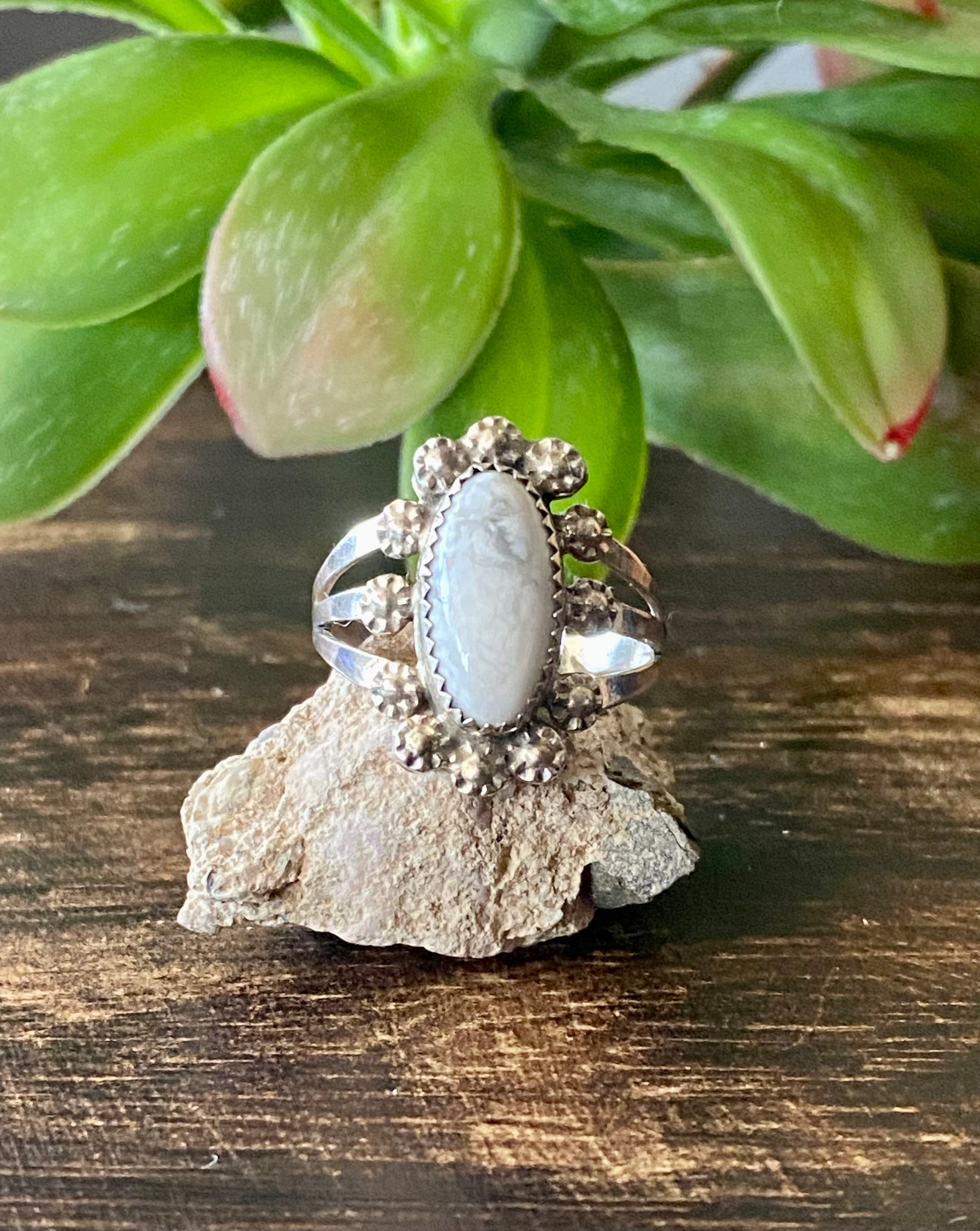 Navajo Made Howlite & Sterling Silver Ring Size 8.25