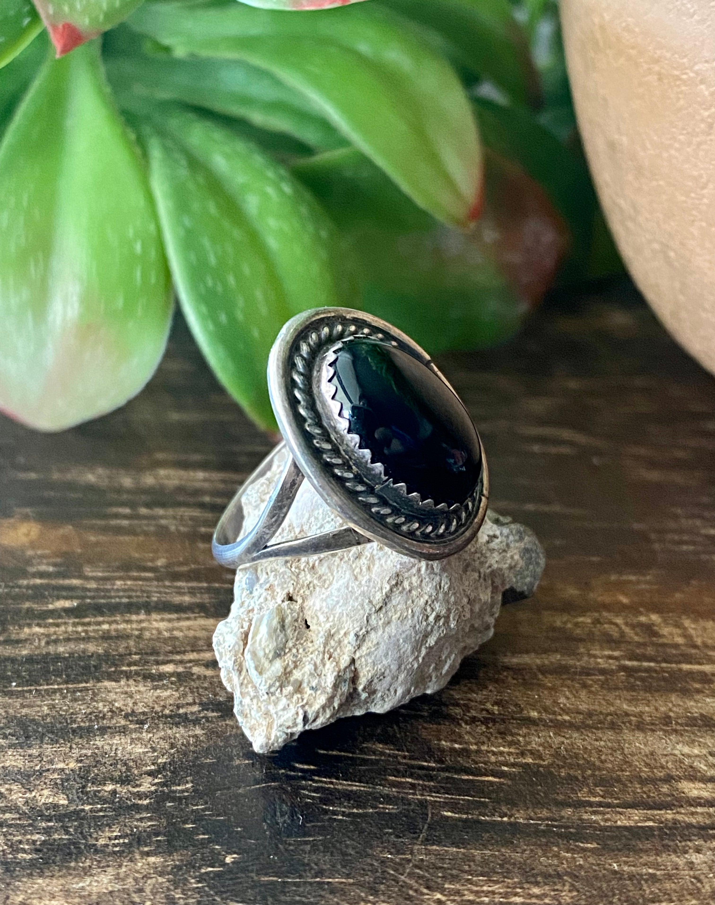 Navajo Made Onyx & Sterling Silver Ring Size 6