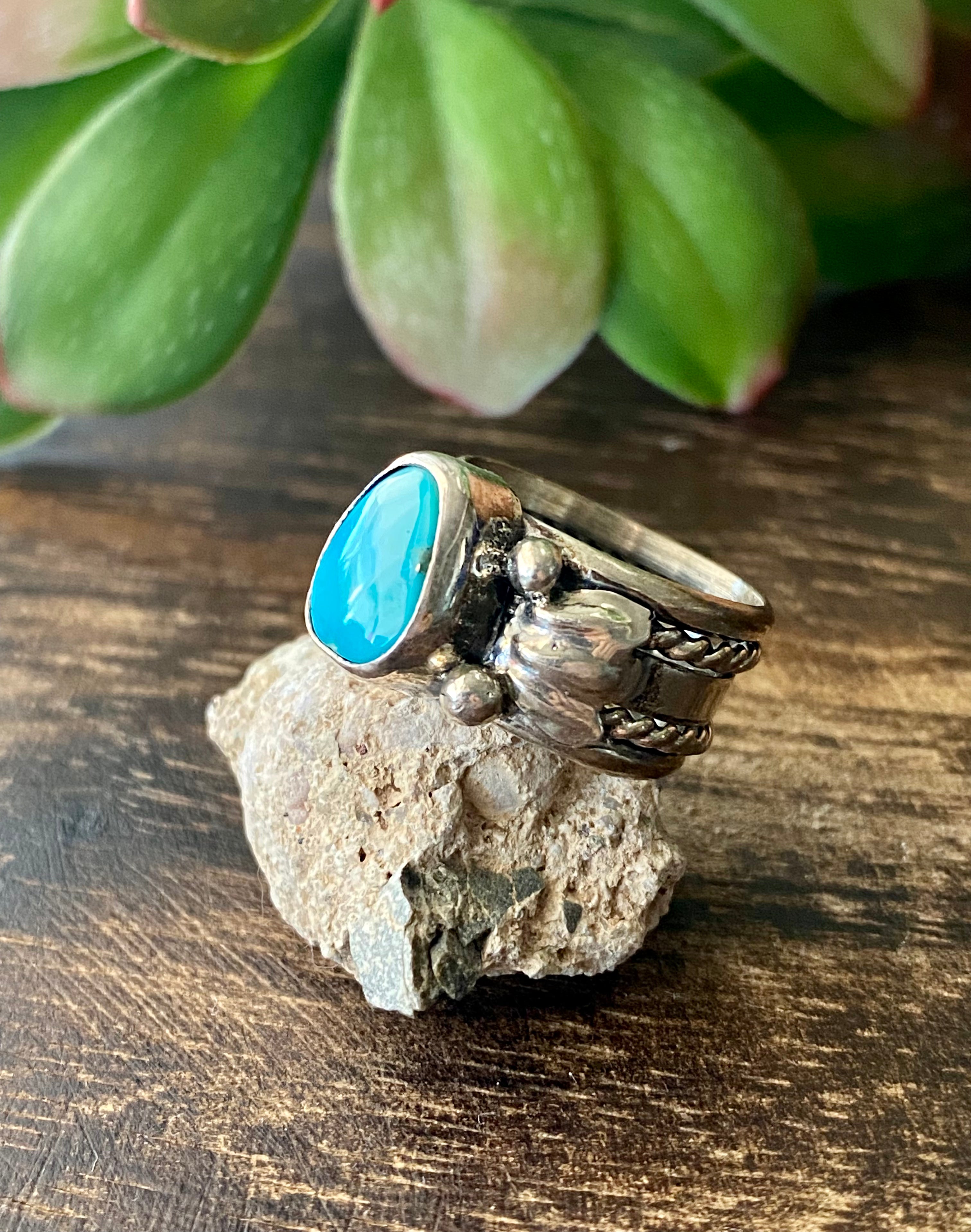 Navajo Made Kingman Turquoise & Sterling Silver Ring Size 5