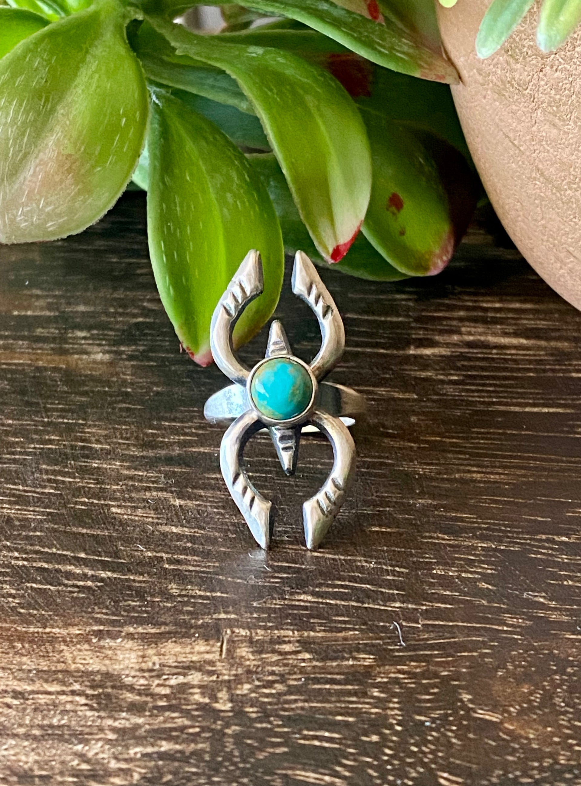 Navajo Made Kingman Turquoise & Sterling Silver Ring Size 5.25