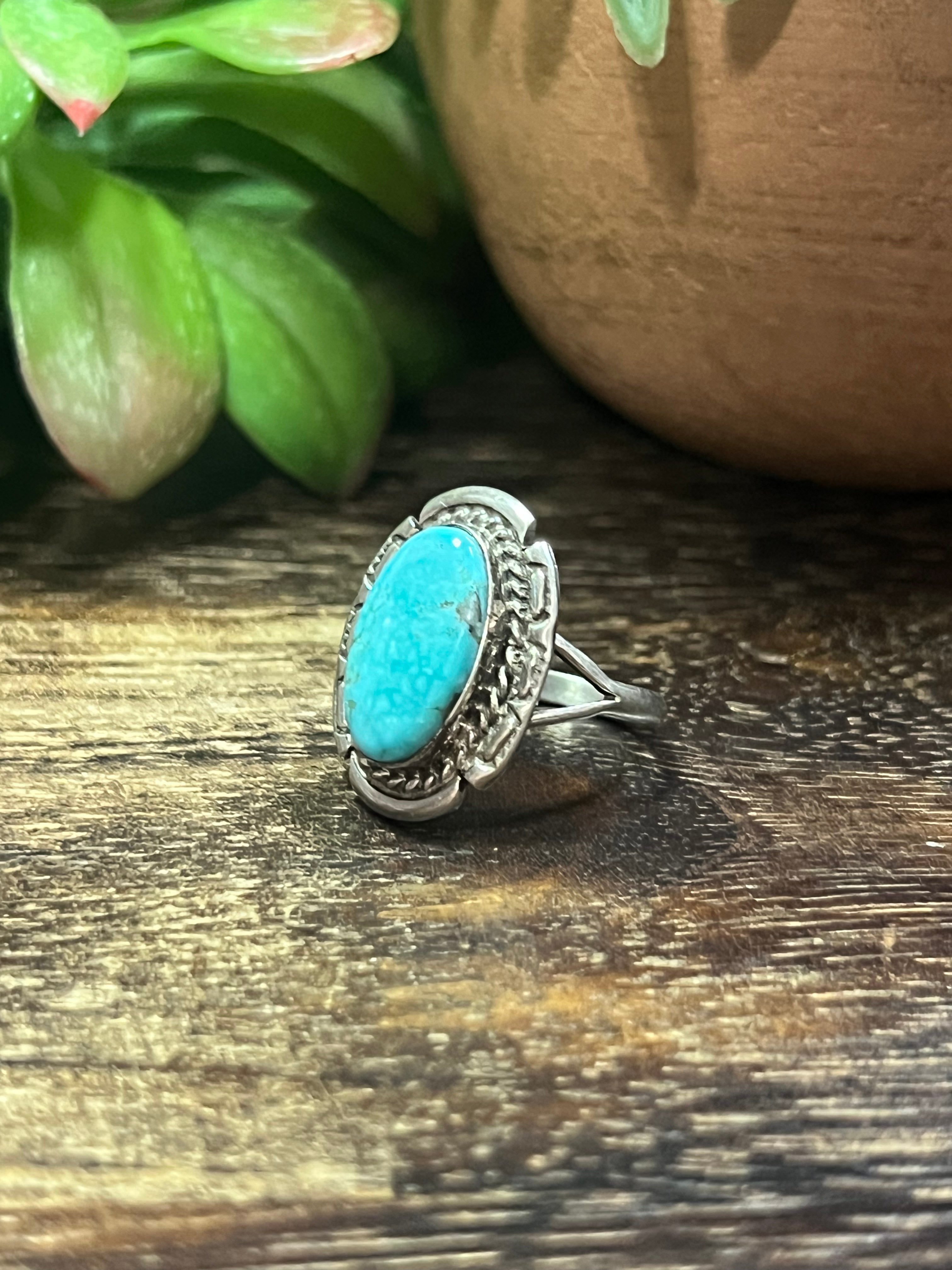 Navajo Made Kingman Turquoise & Sterling Silver Ring Size 7.75