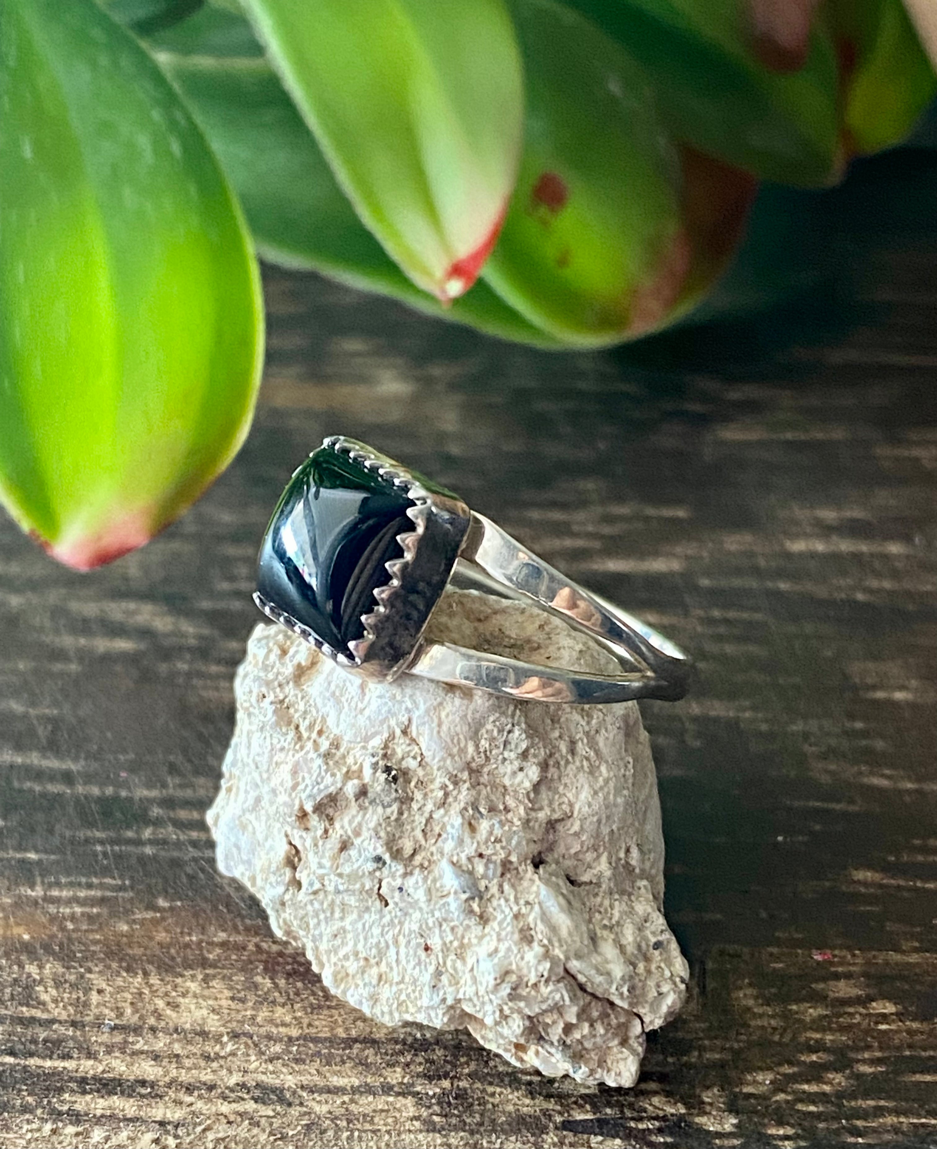 Navajo Made Onyx & Sterling Silver Ring Size 5.75