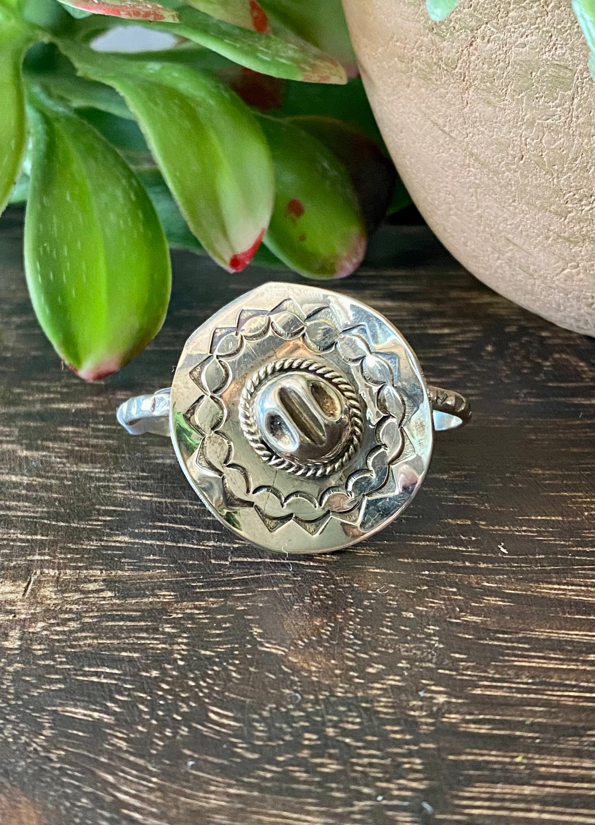 Ben Livingston Sterling Silver Cowboy Hat Ring Size 7-7.5