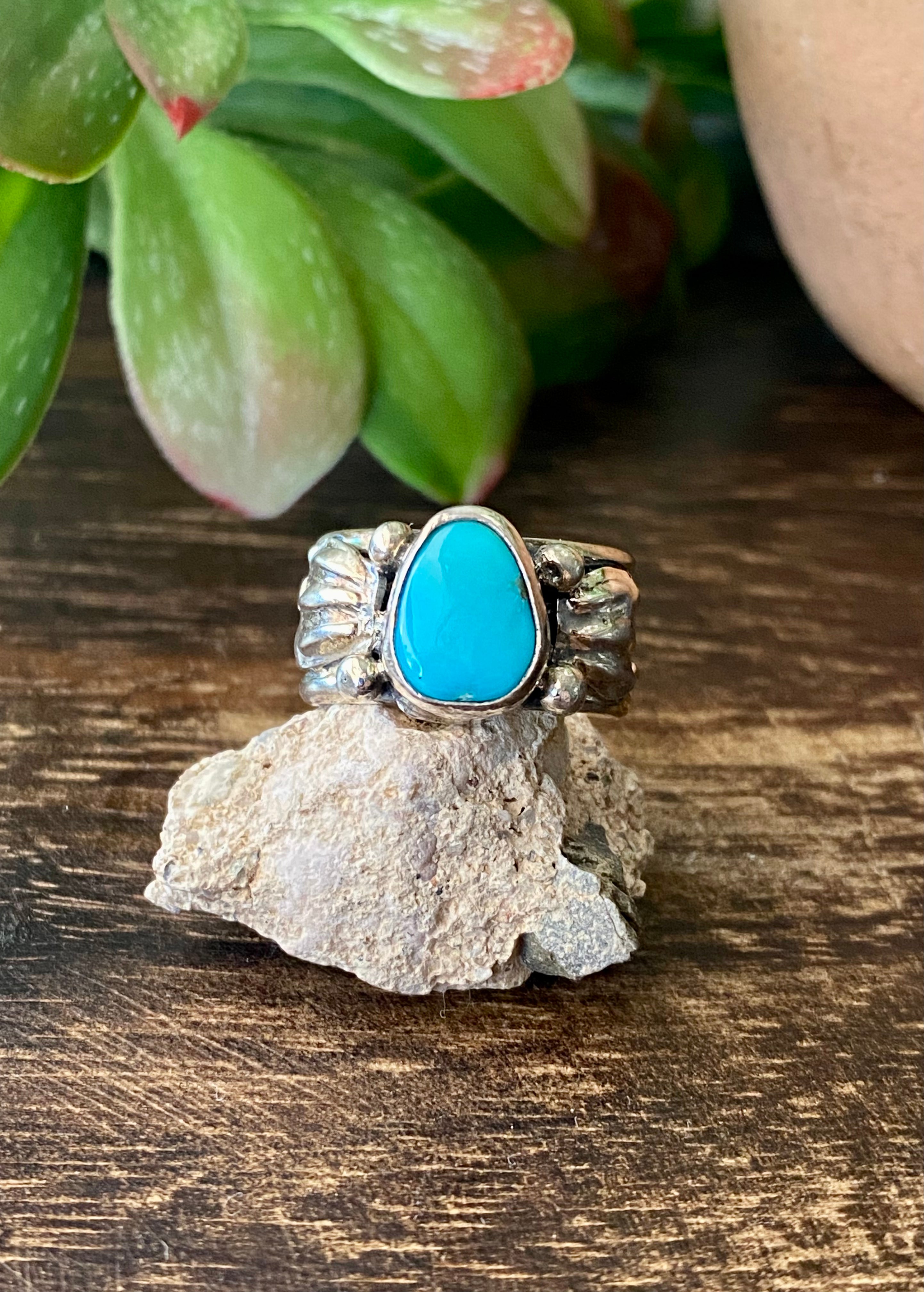 Navajo Made Kingman Turquoise & Sterling Silver Ring Size 5