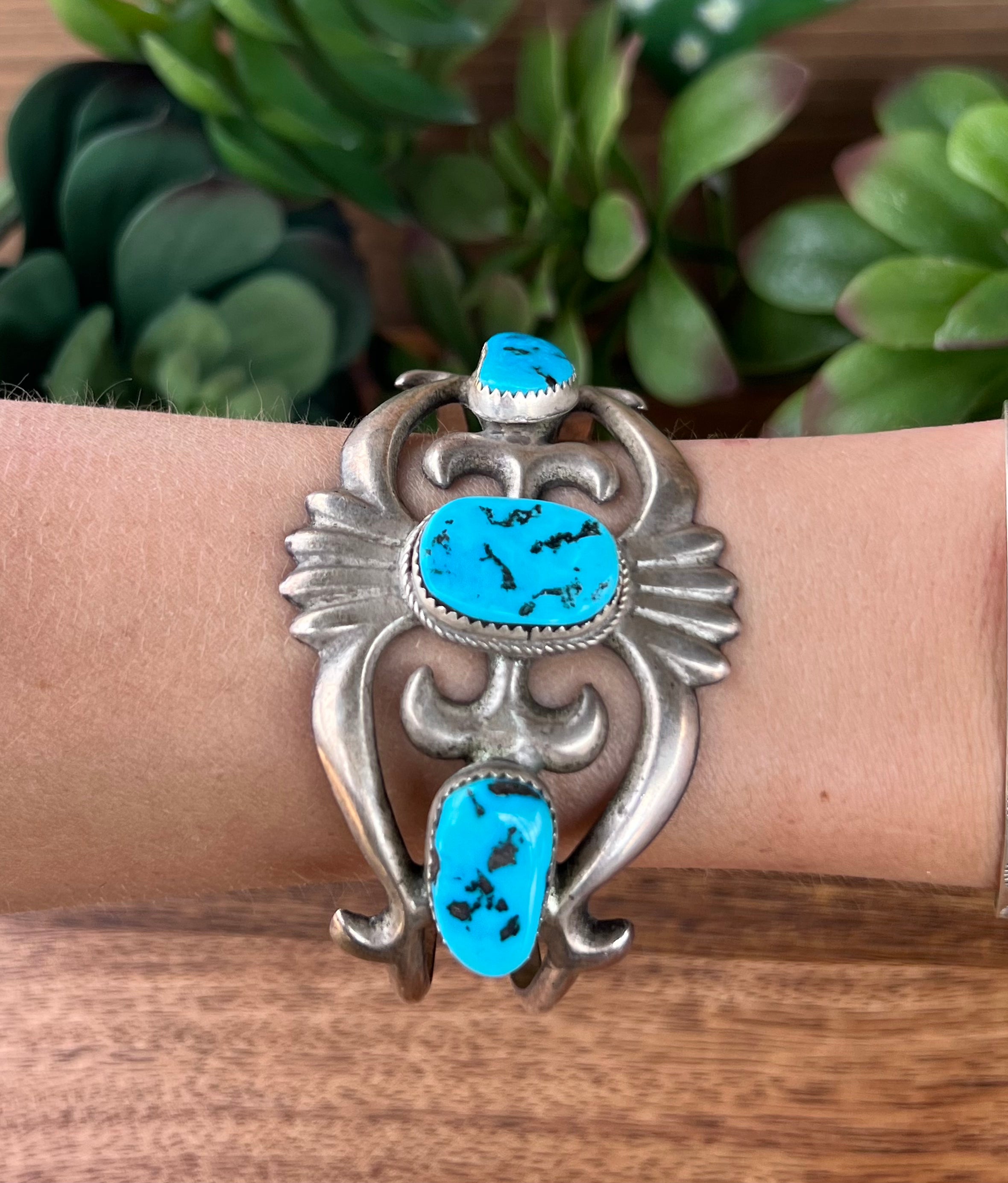 Vintage Navajo Made Sleeping Beauty Turquoise & Sterling Silver Cuff Bracelet