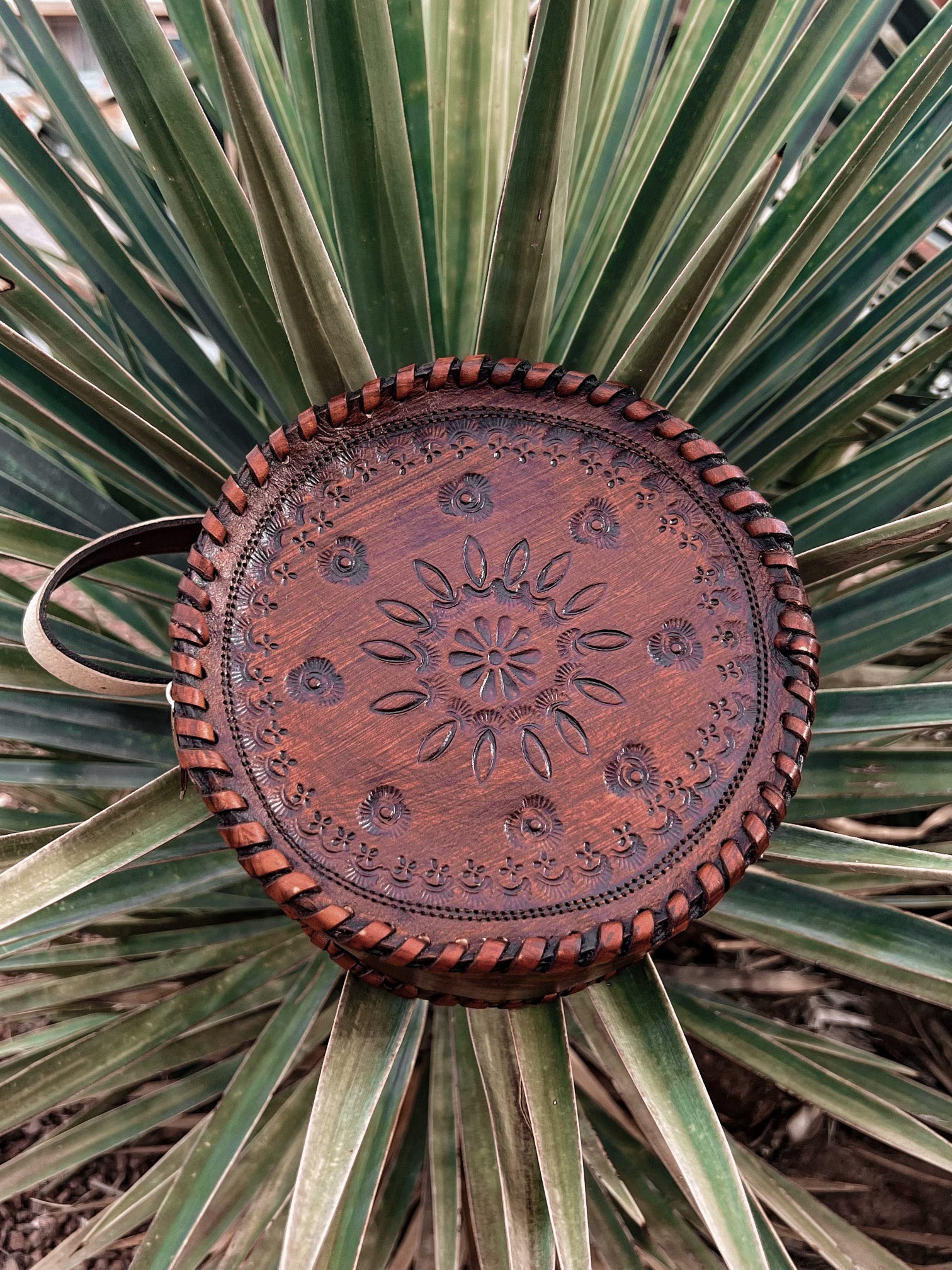 Handmade 100% Round Fanny Pack/Belt Leather Handbags