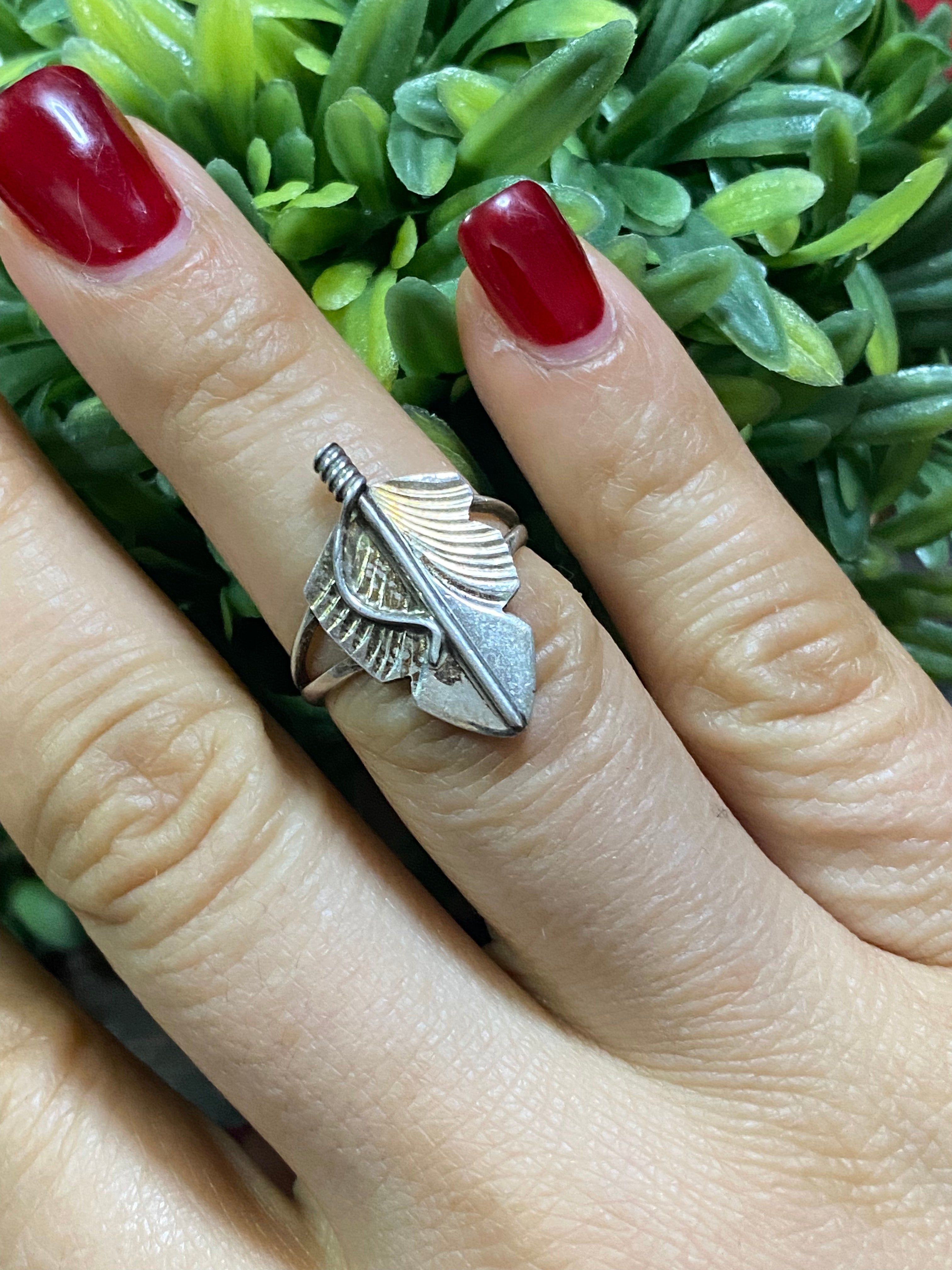 Navajo Made Sterling Silver Feather Ring Size 7