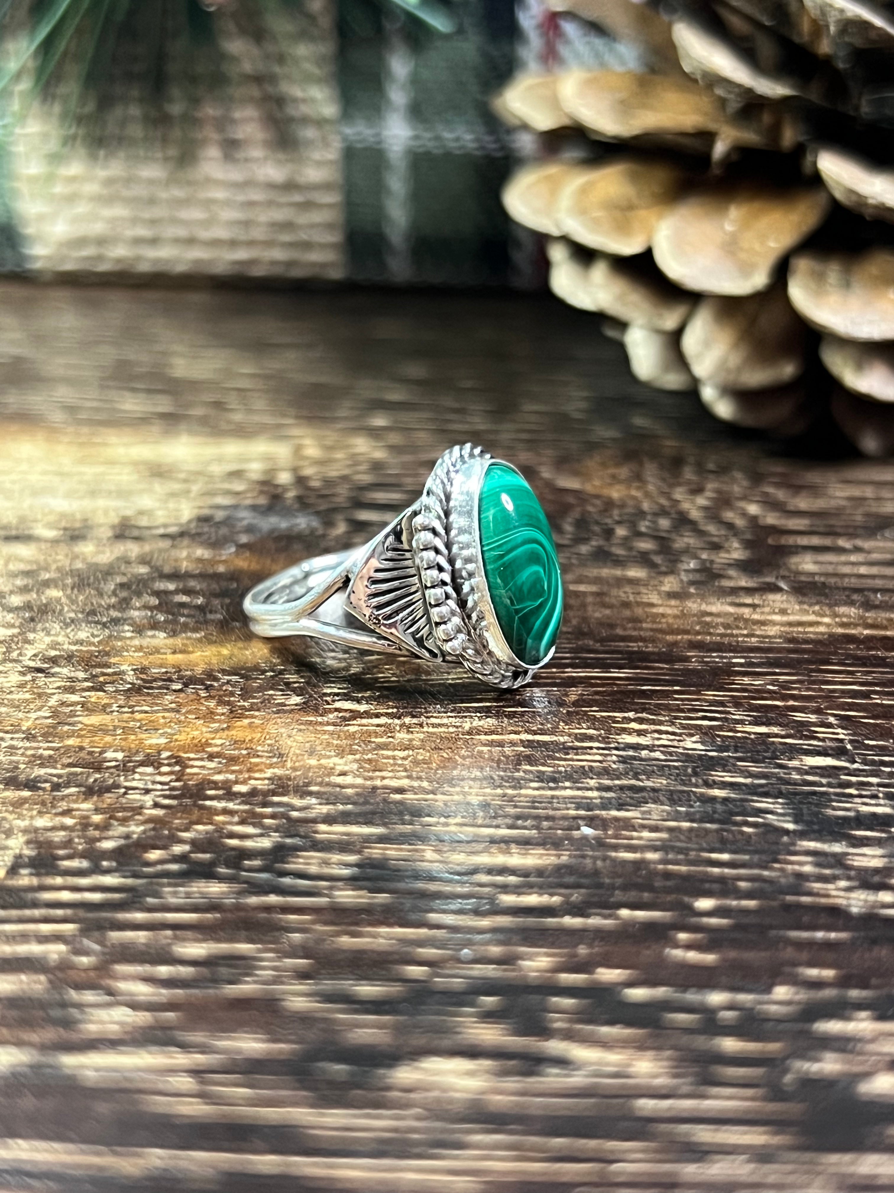 Navajo Made Malachite & Sterling Silver Ring Size 8