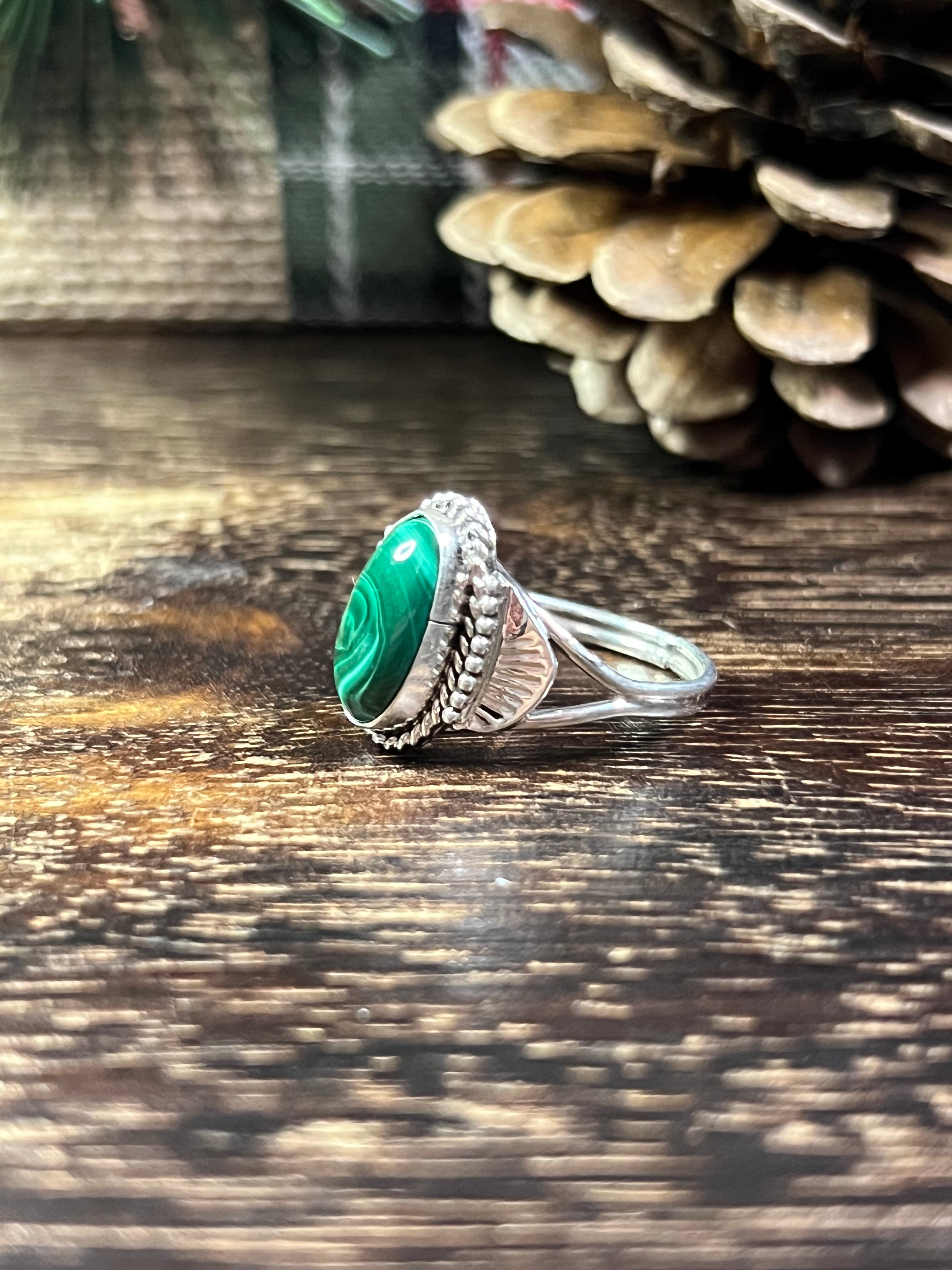 Navajo Made Malachite & Sterling Silver Ring Size 8