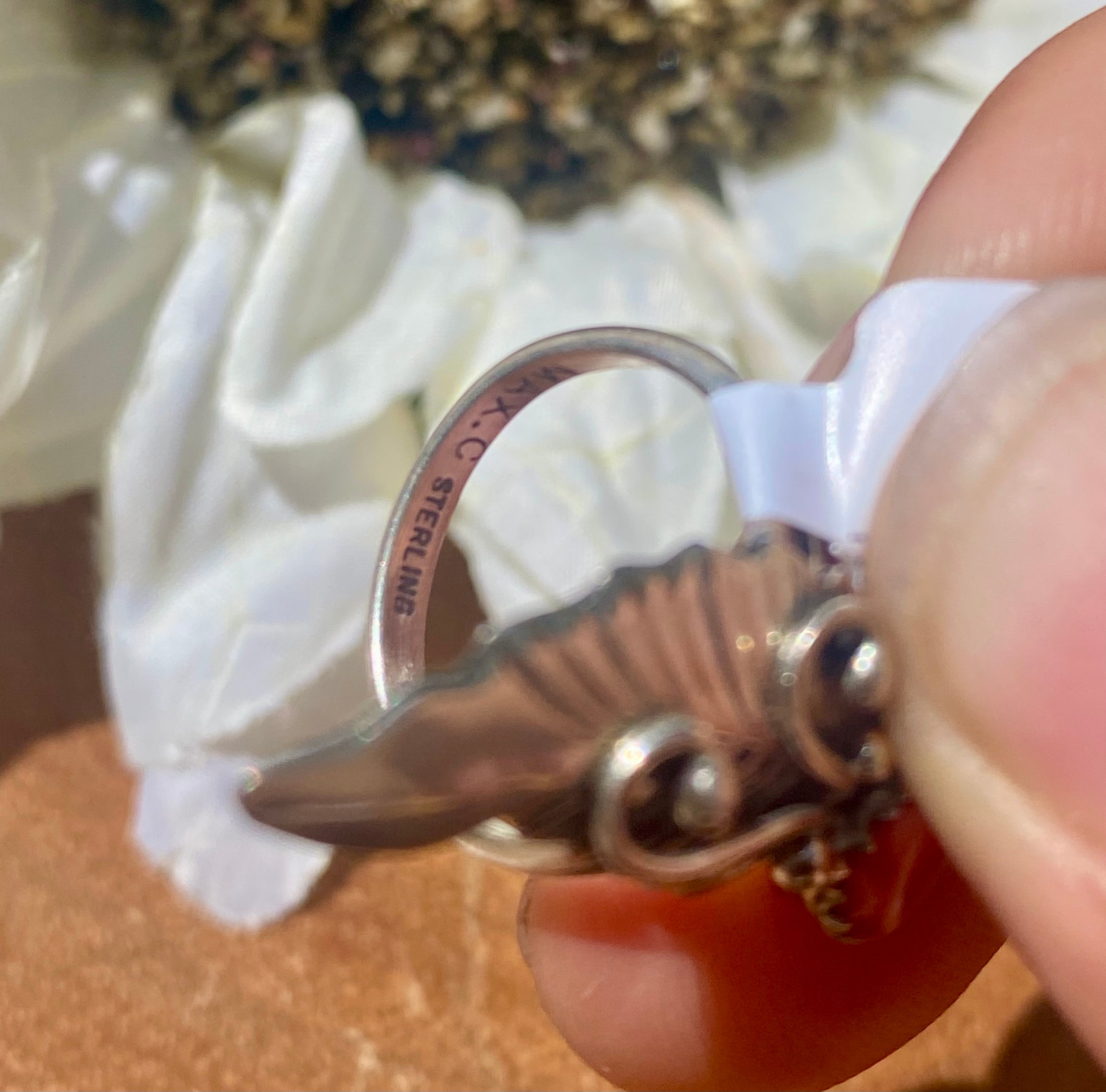 Carolynn Nez Coral & Sterling Silver Feather Ring Size 4.5