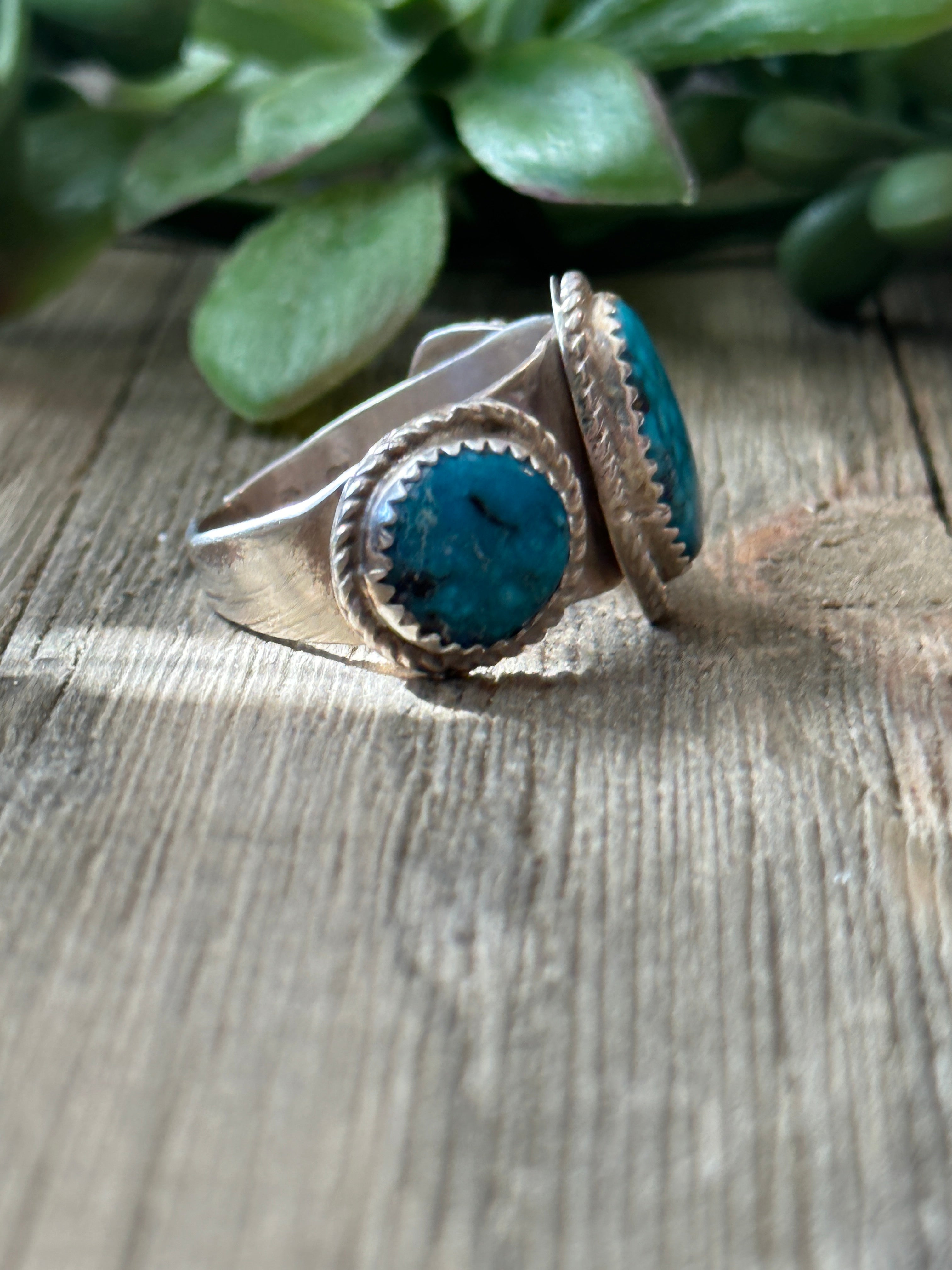 Navajo Made Kingman Turquoise & Sterling Silver Ring Size 10.5