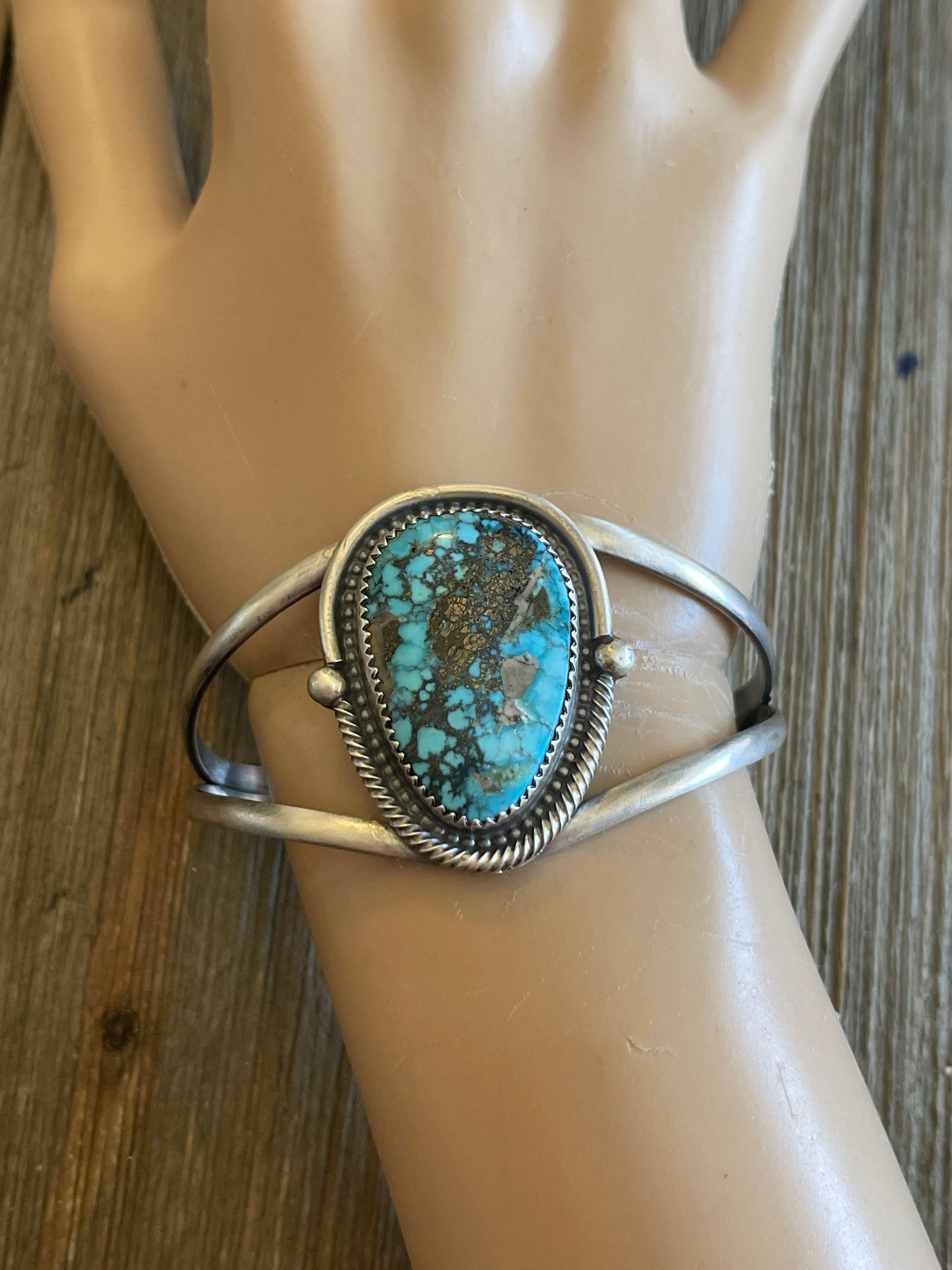 Navajo Kingman Turquoise & Sterling Silver Cuff Bracelet