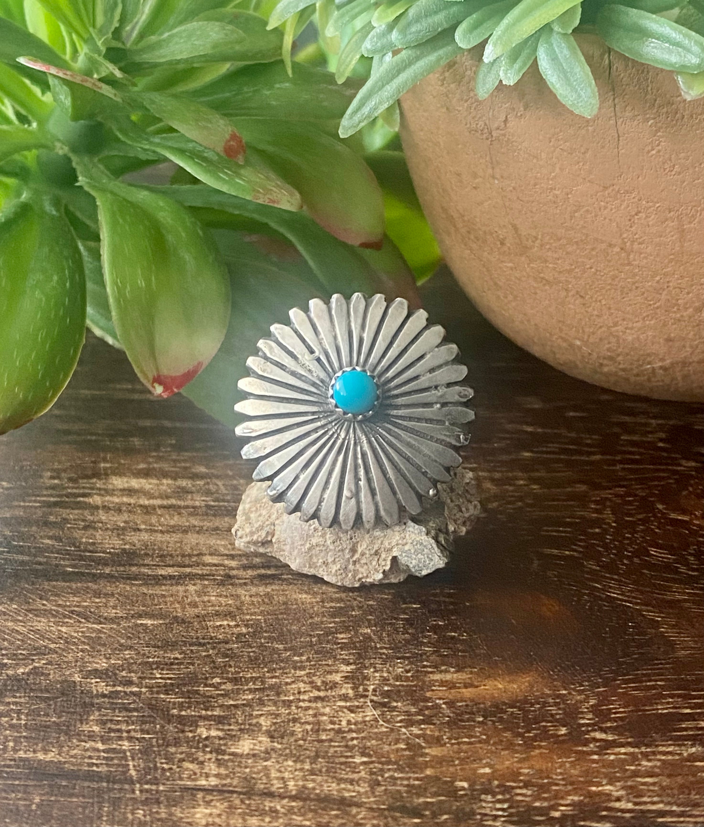 Navajo Made Kingman Turquoise & Sterling Silver Ring Size 6.25