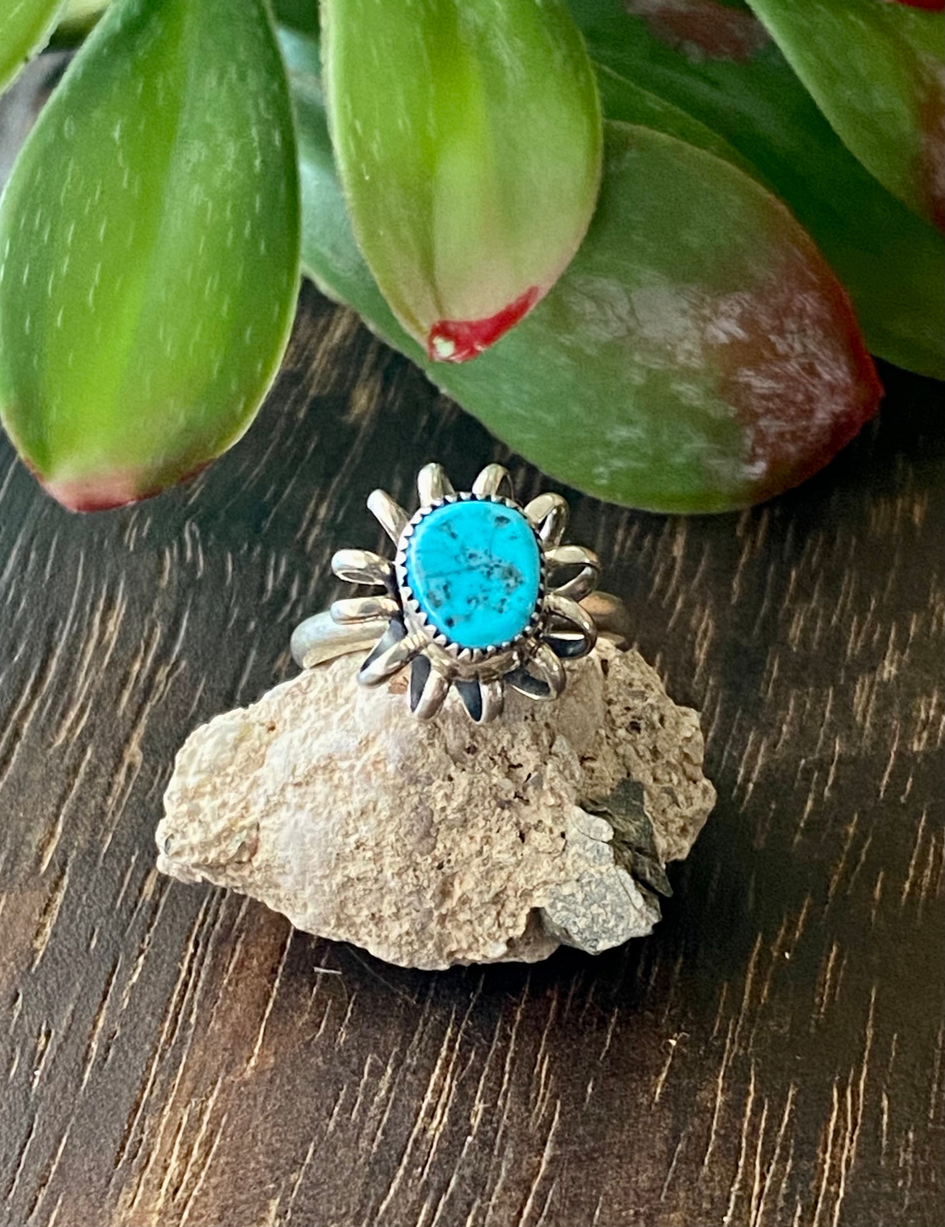 Navajo Made Kingman Turquoise & Sterling Silver Ring Size 5.5