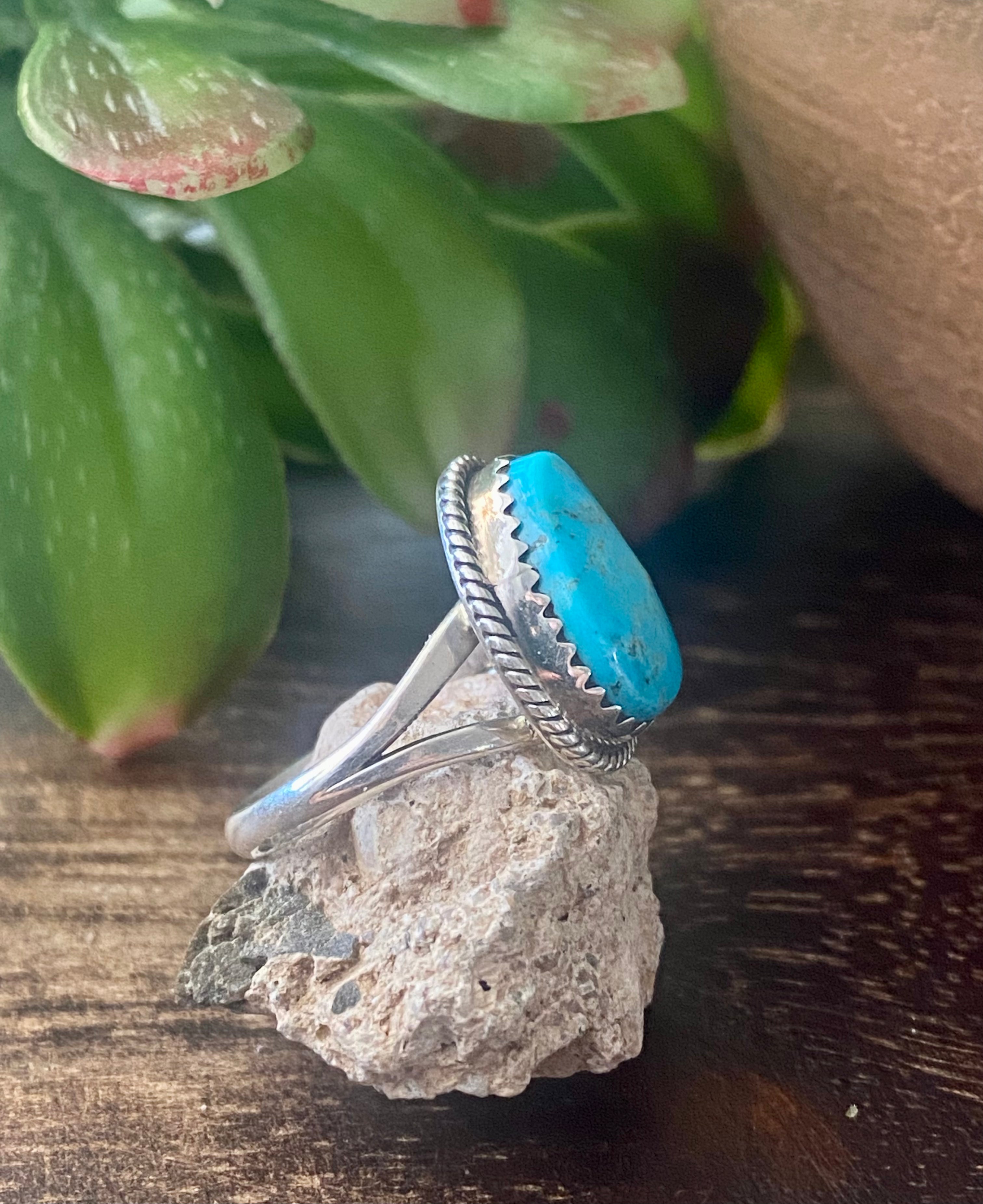 Navajo Made Kingman Turquoise & Sterling Silver Ring Size 5.75